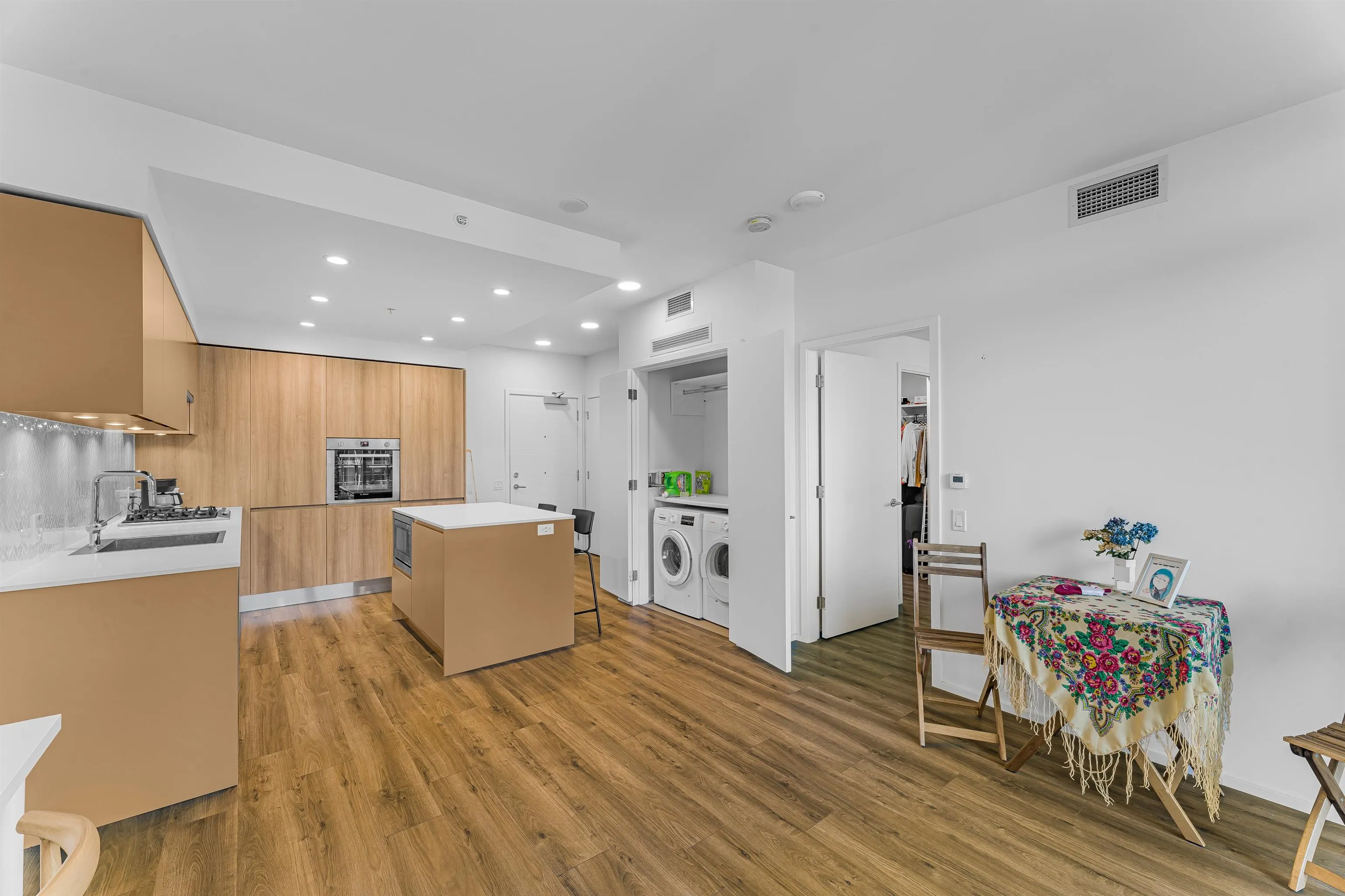 3809 Evergreen Place #408