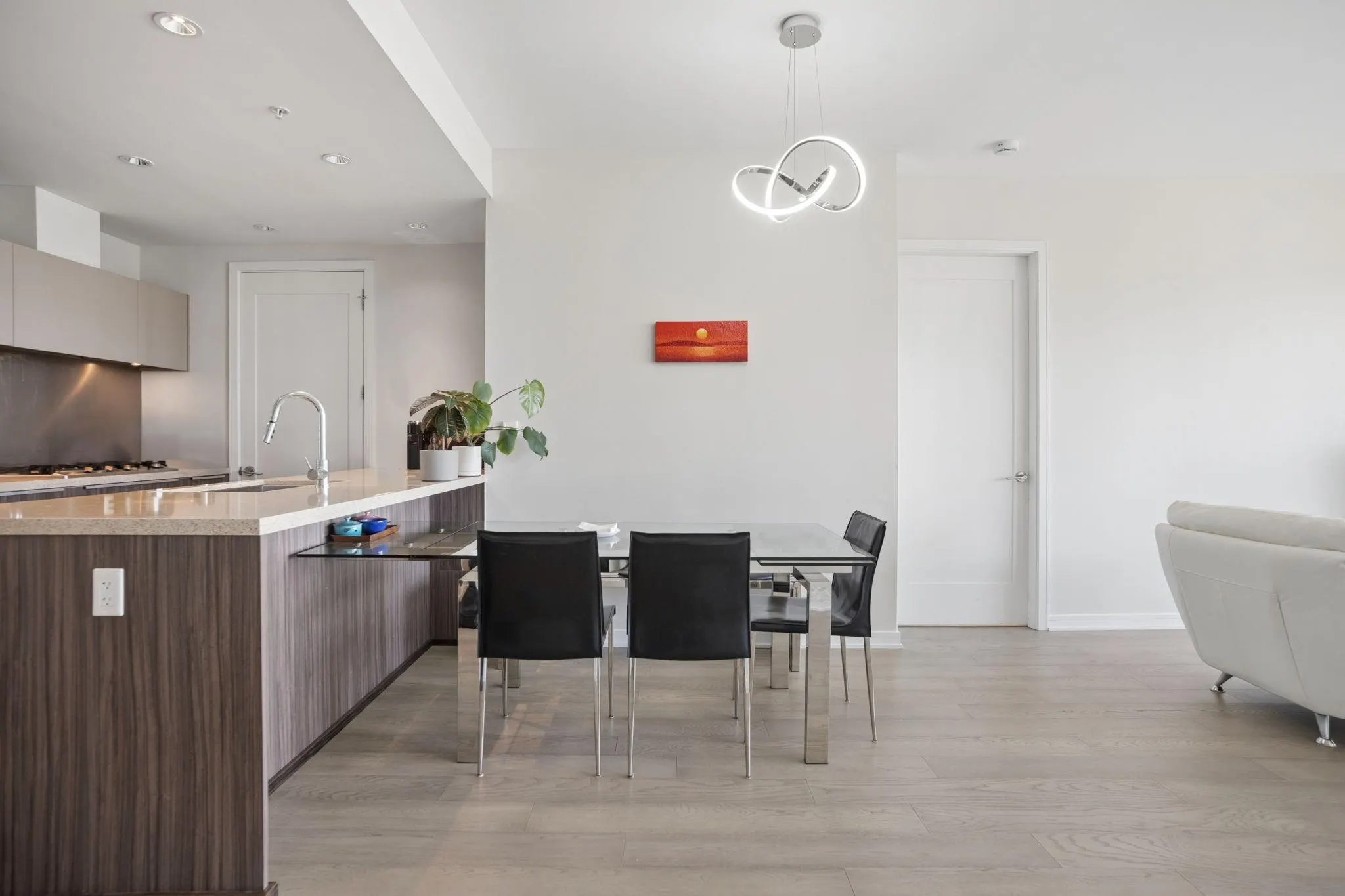 181 W 1st Avenue #906