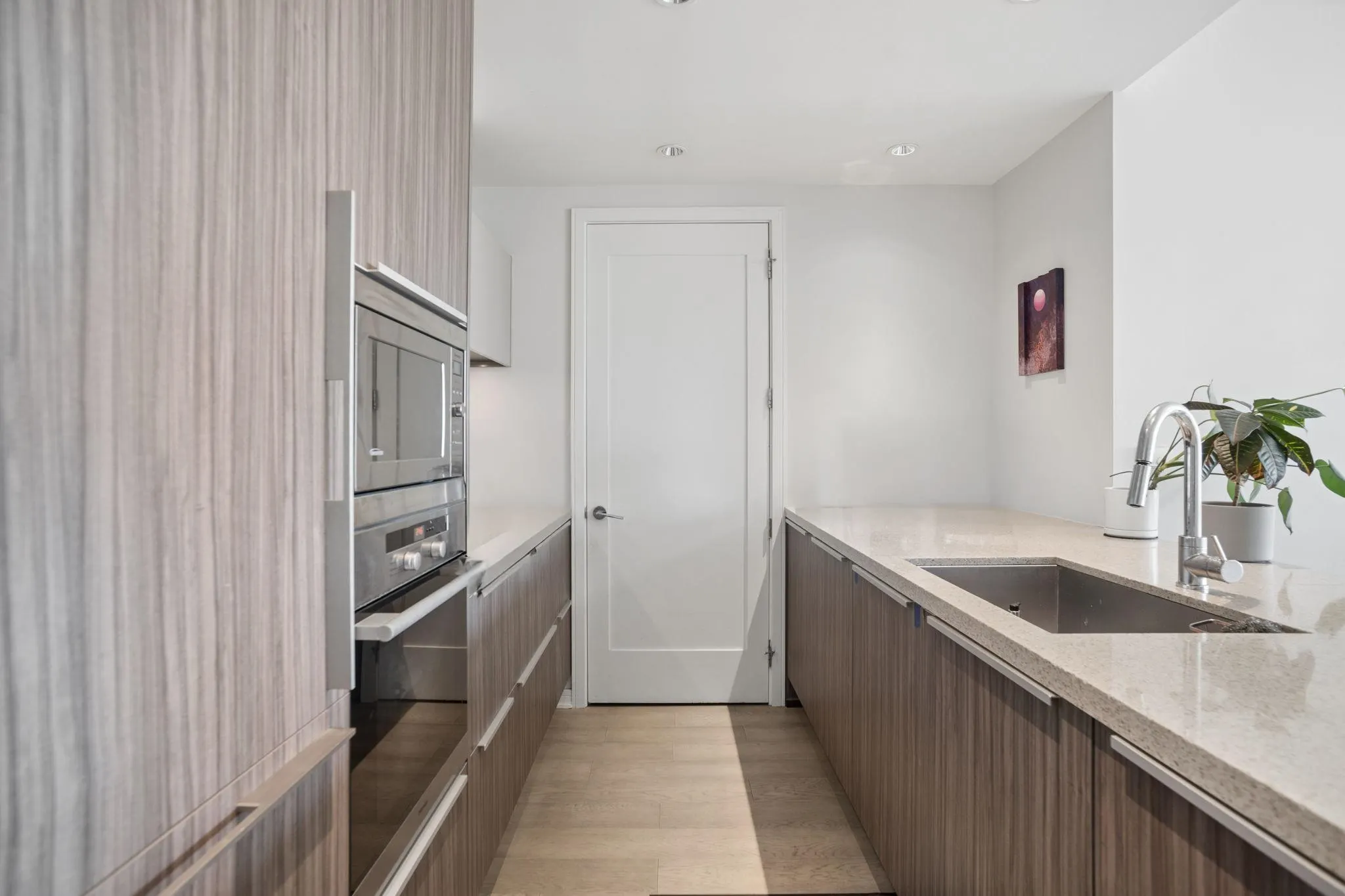 181 W 1st Avenue #906