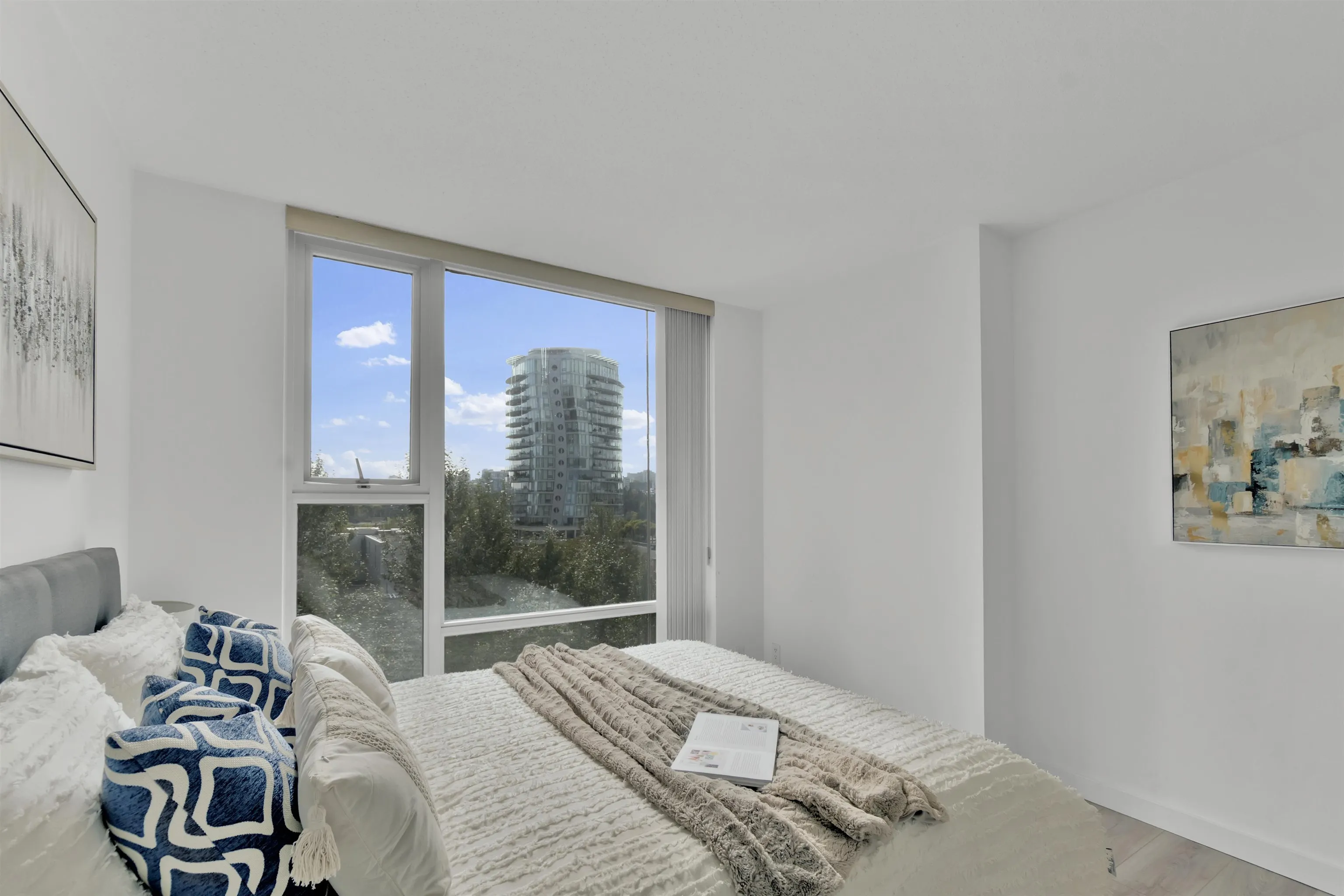 455 Beach Crescent #502