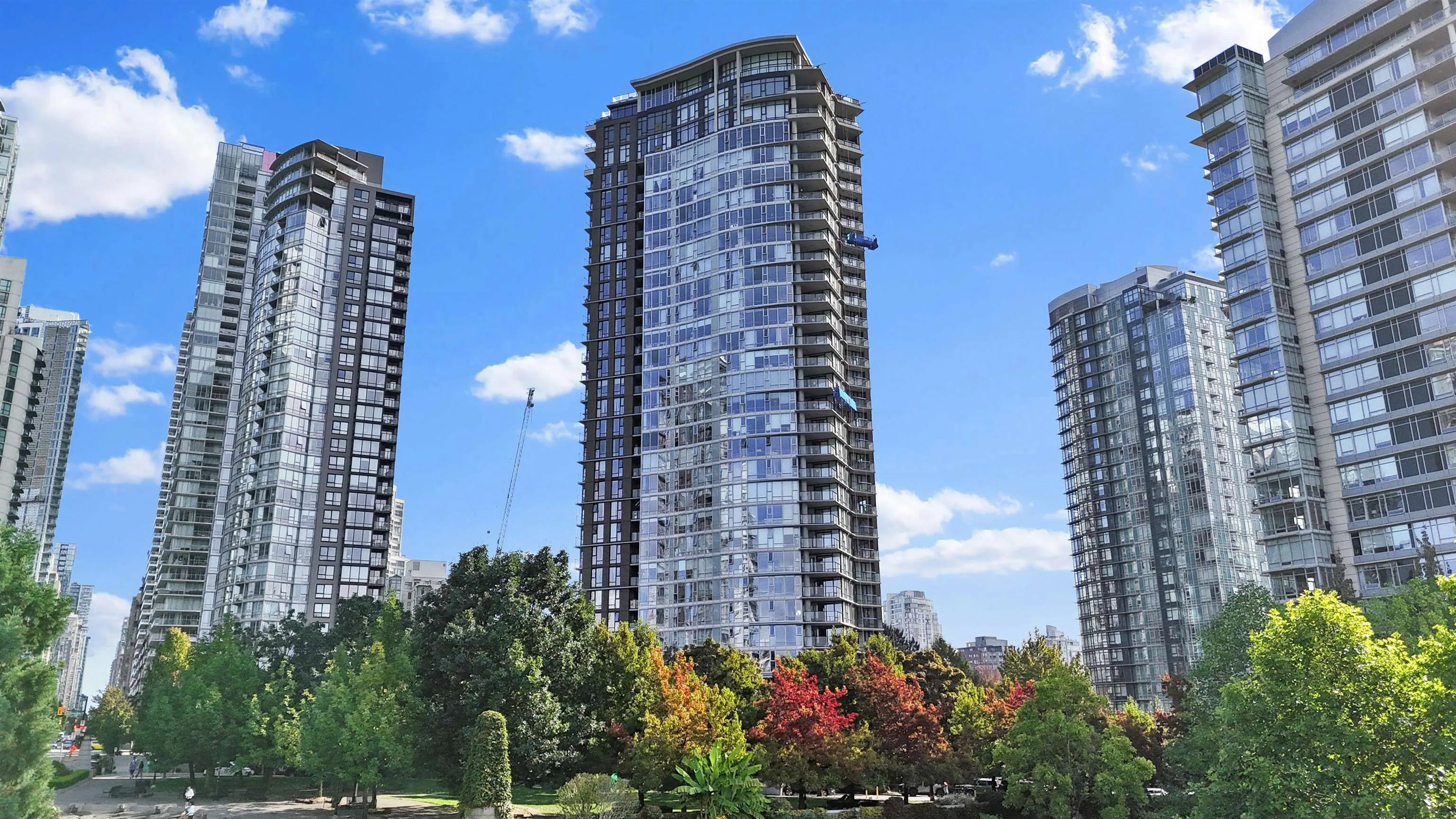 455 Beach Crescent #502