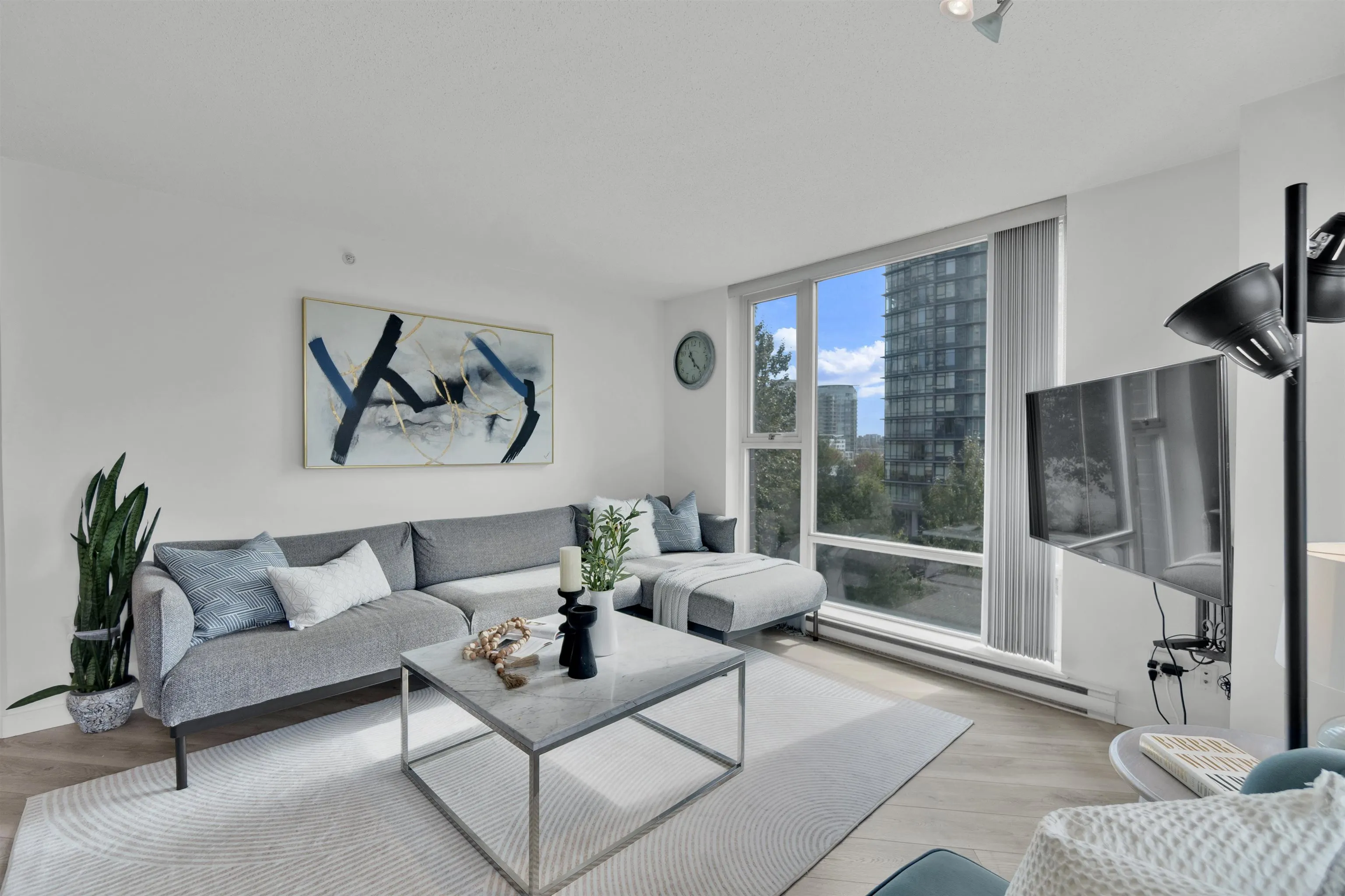 455 Beach Crescent #502