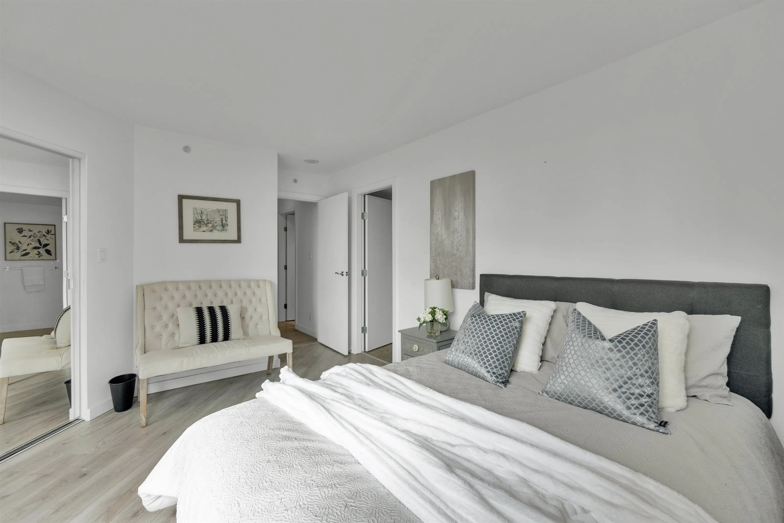 455 Beach Crescent #502
