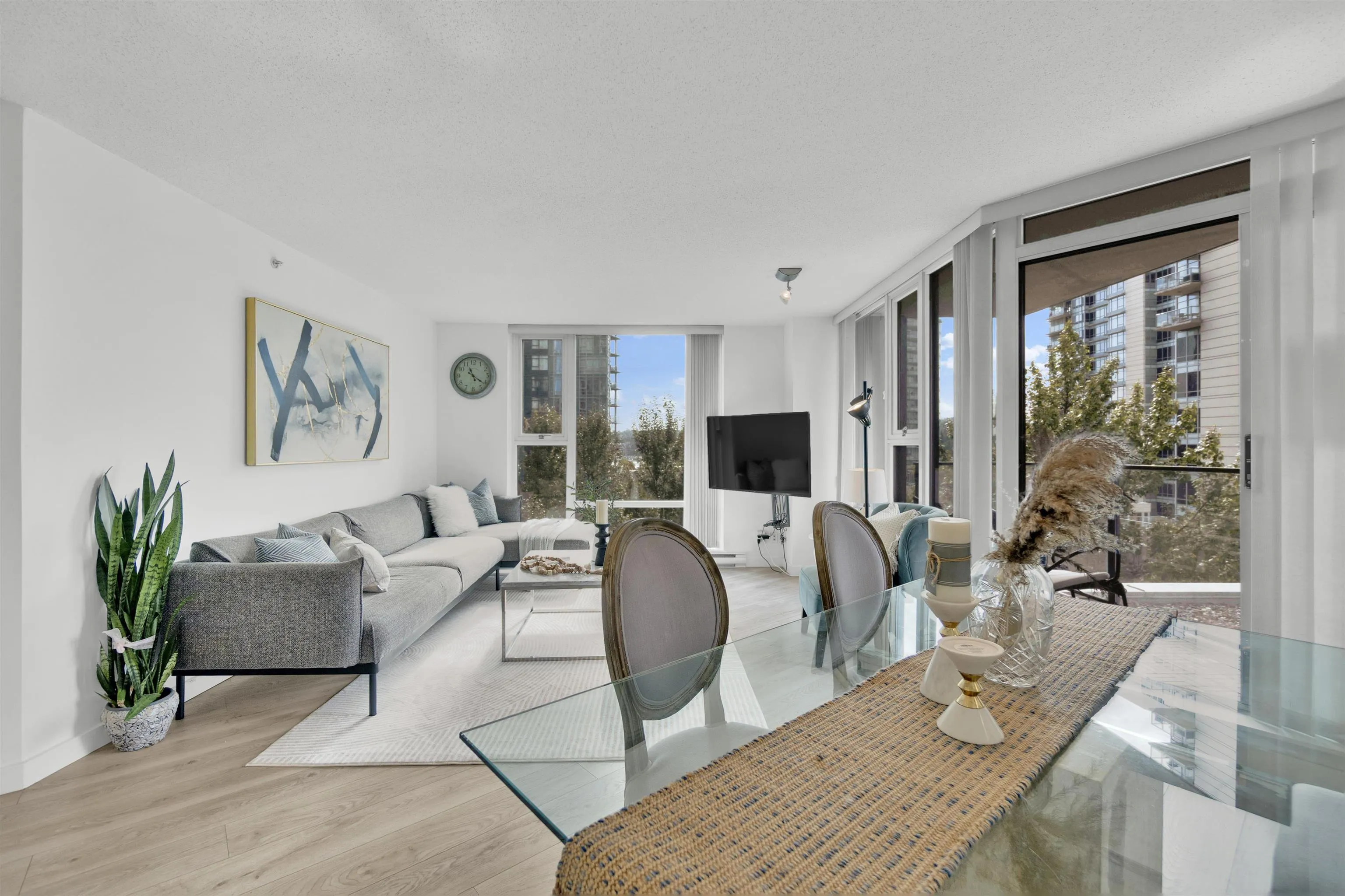 455 Beach Crescent #502