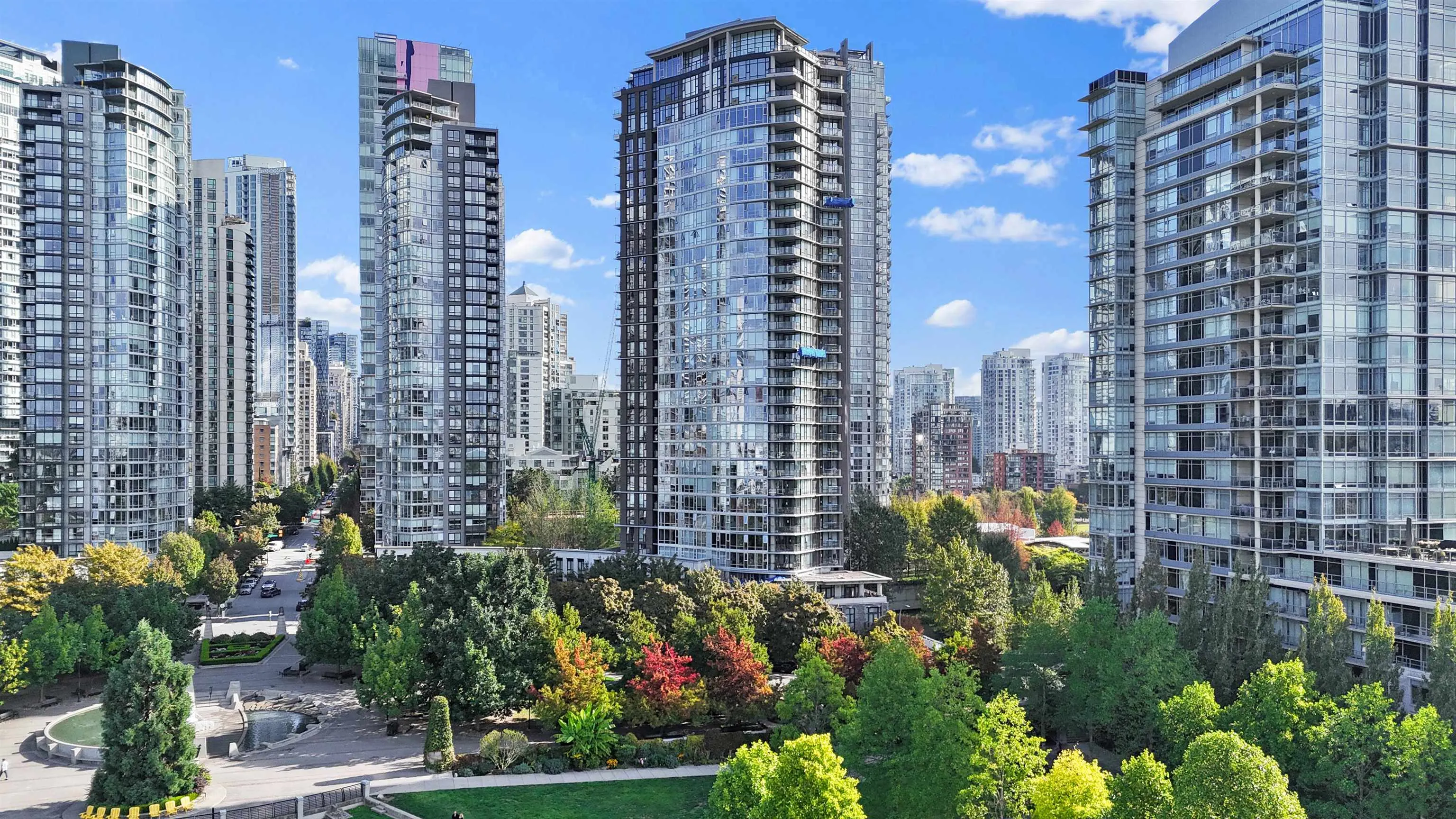 455 Beach Crescent #502