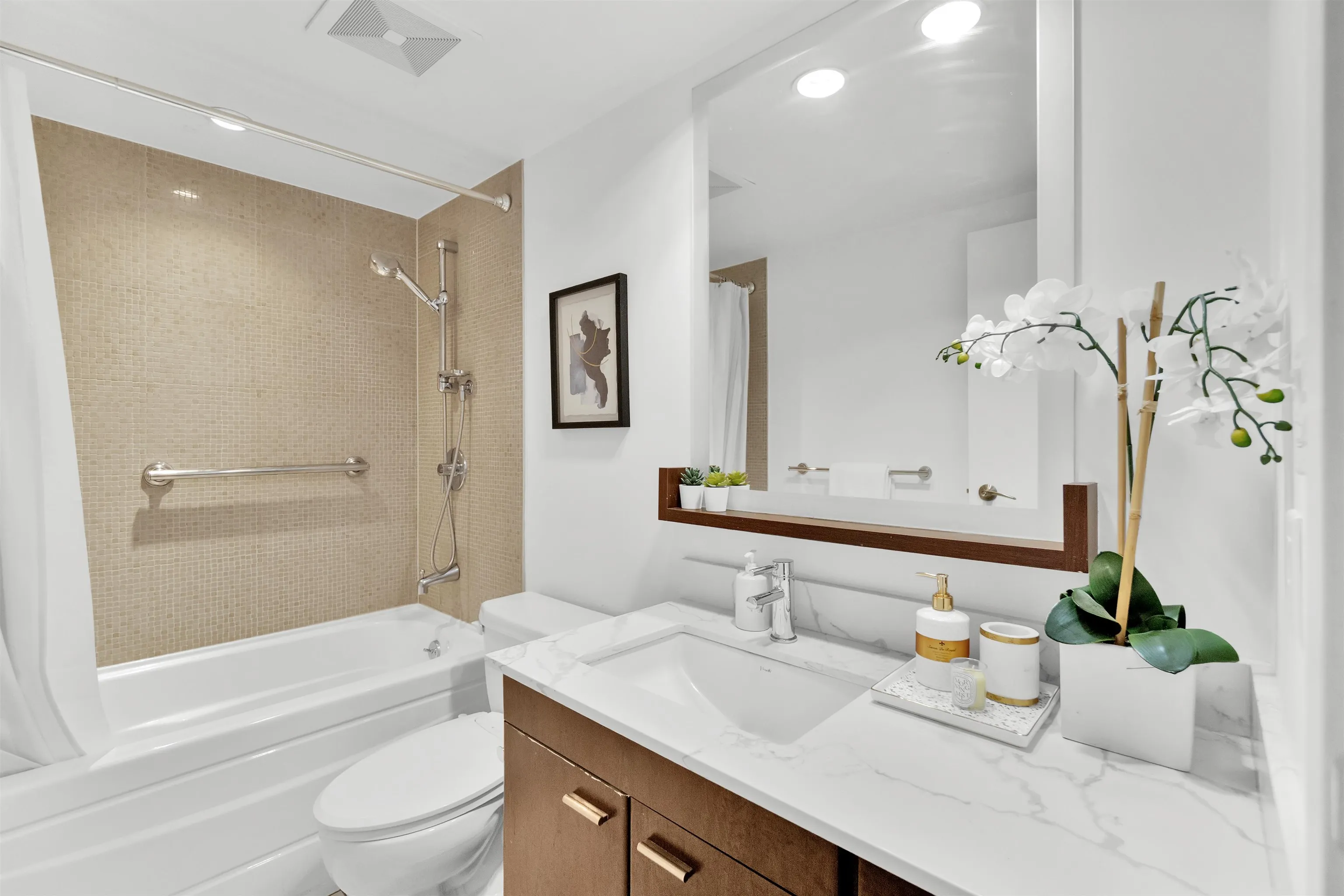 455 Beach Crescent #502
