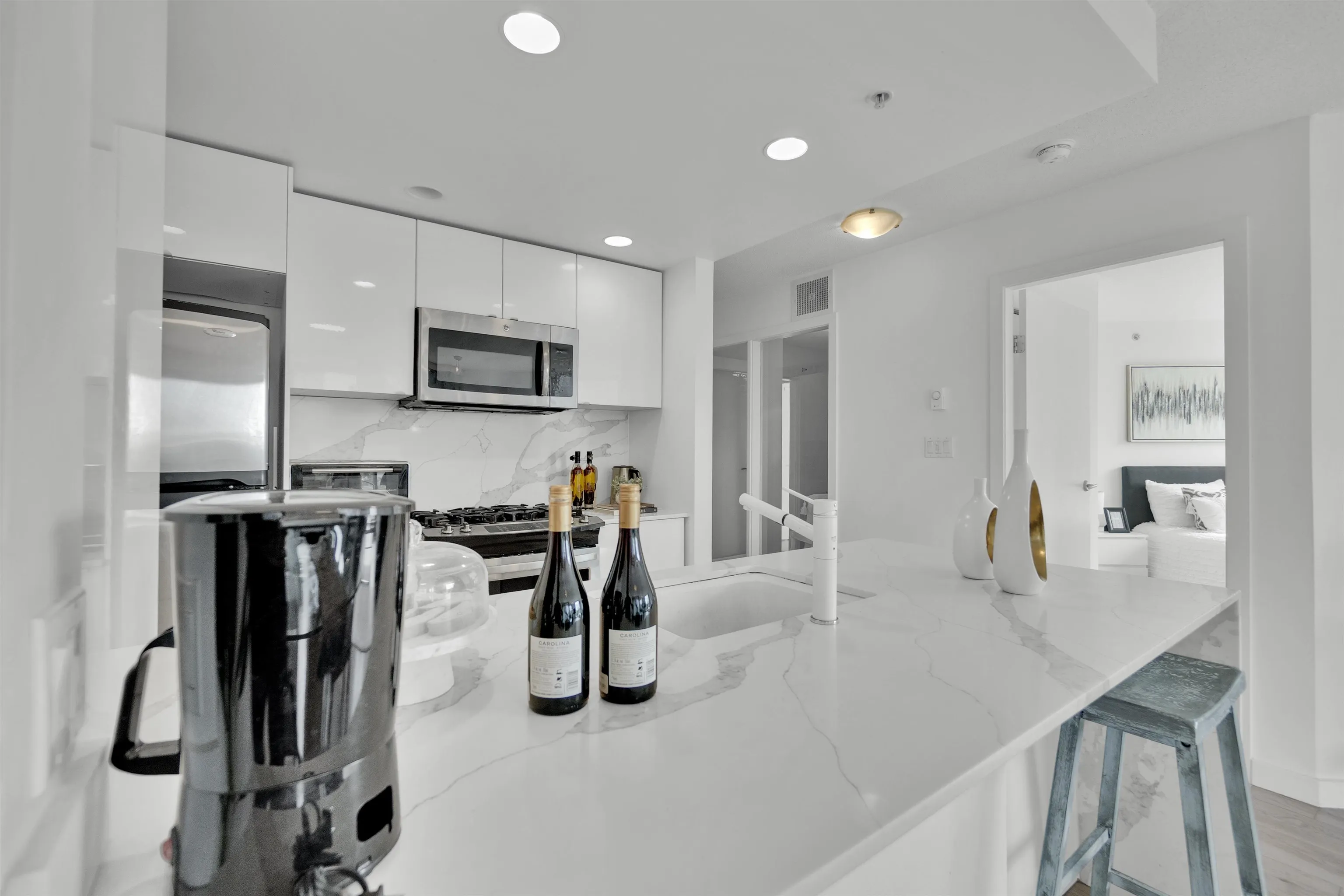 455 Beach Crescent #502