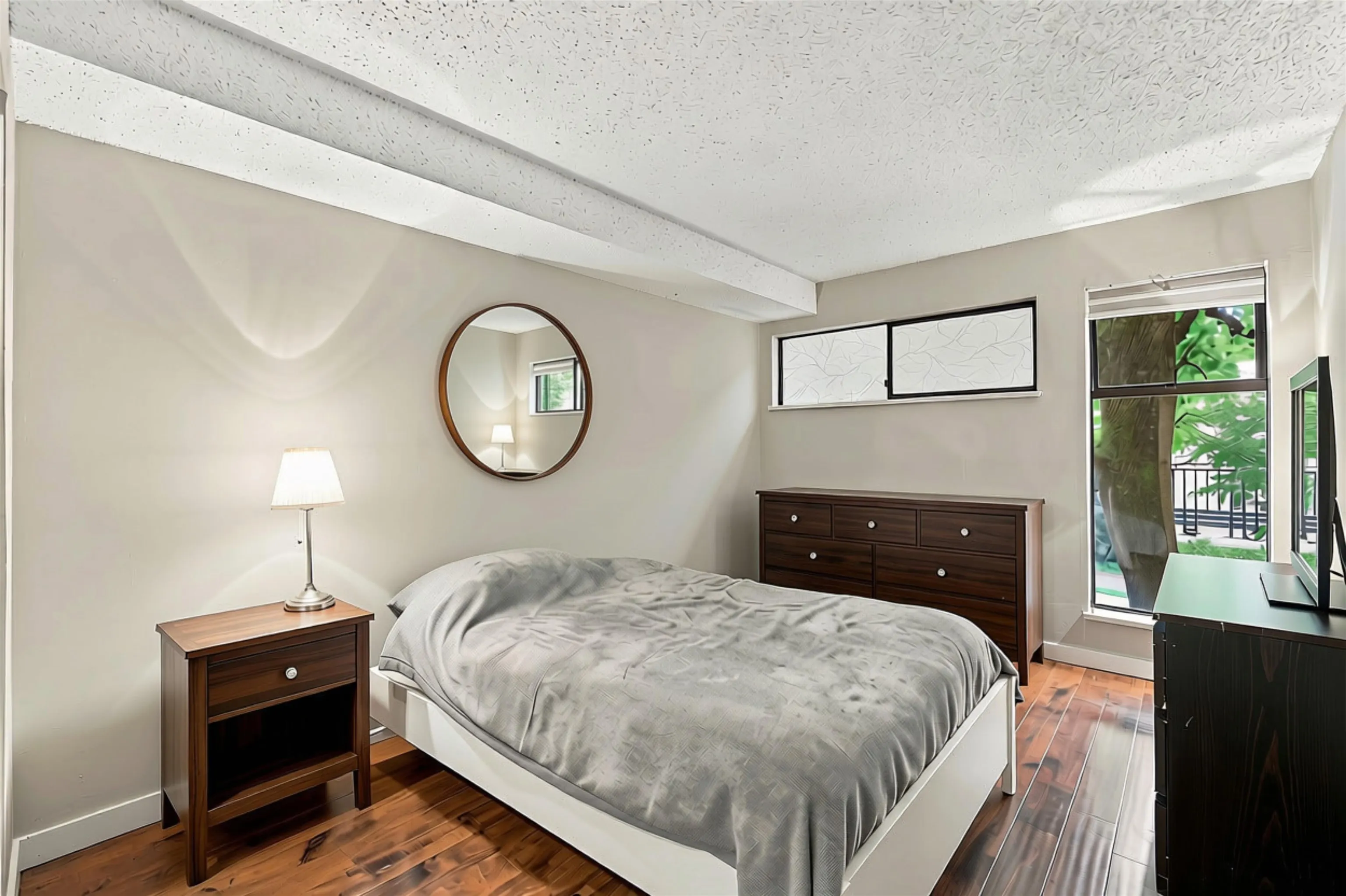 423 Agnes Street #109