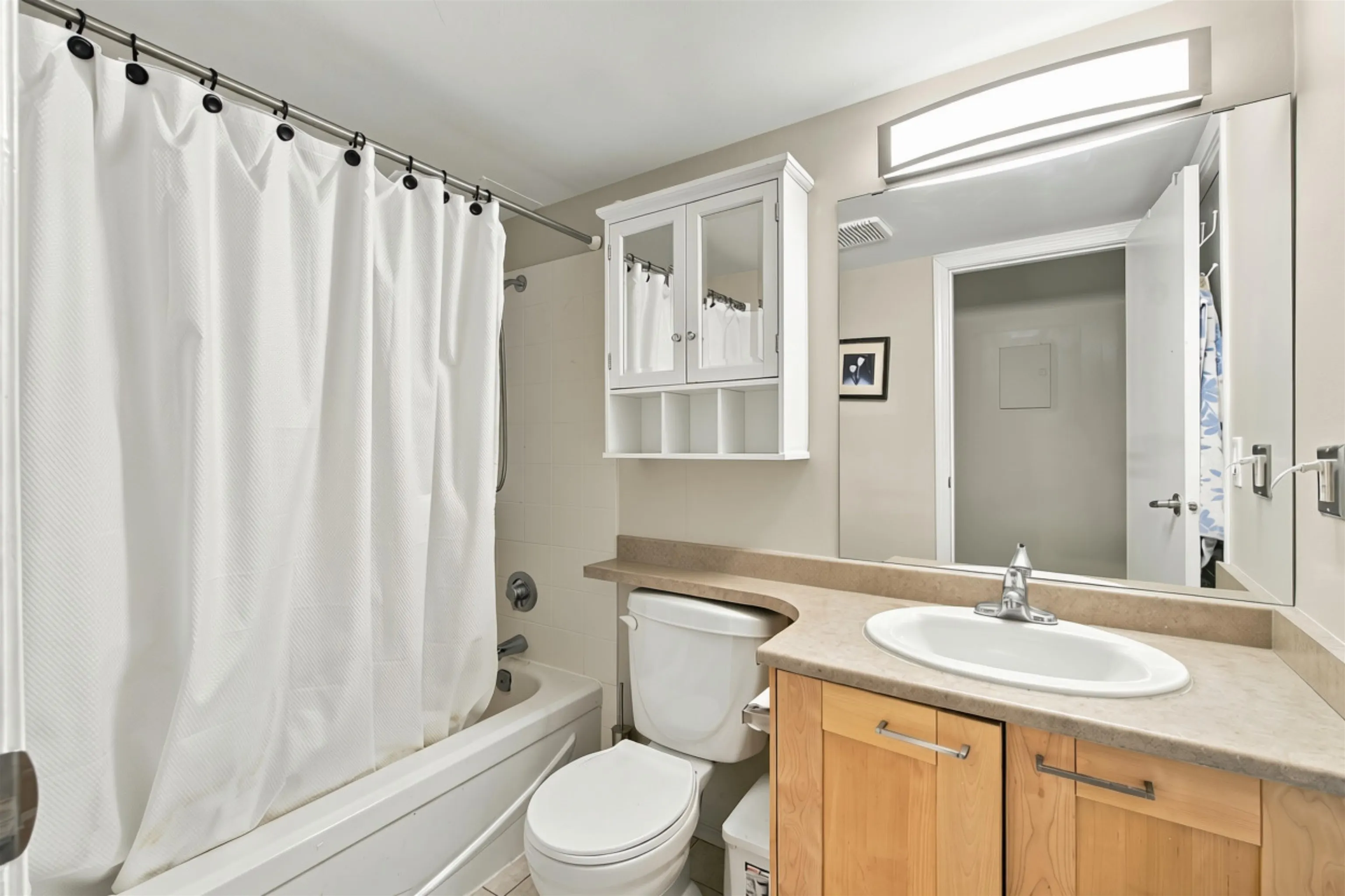 423 Agnes Street #109