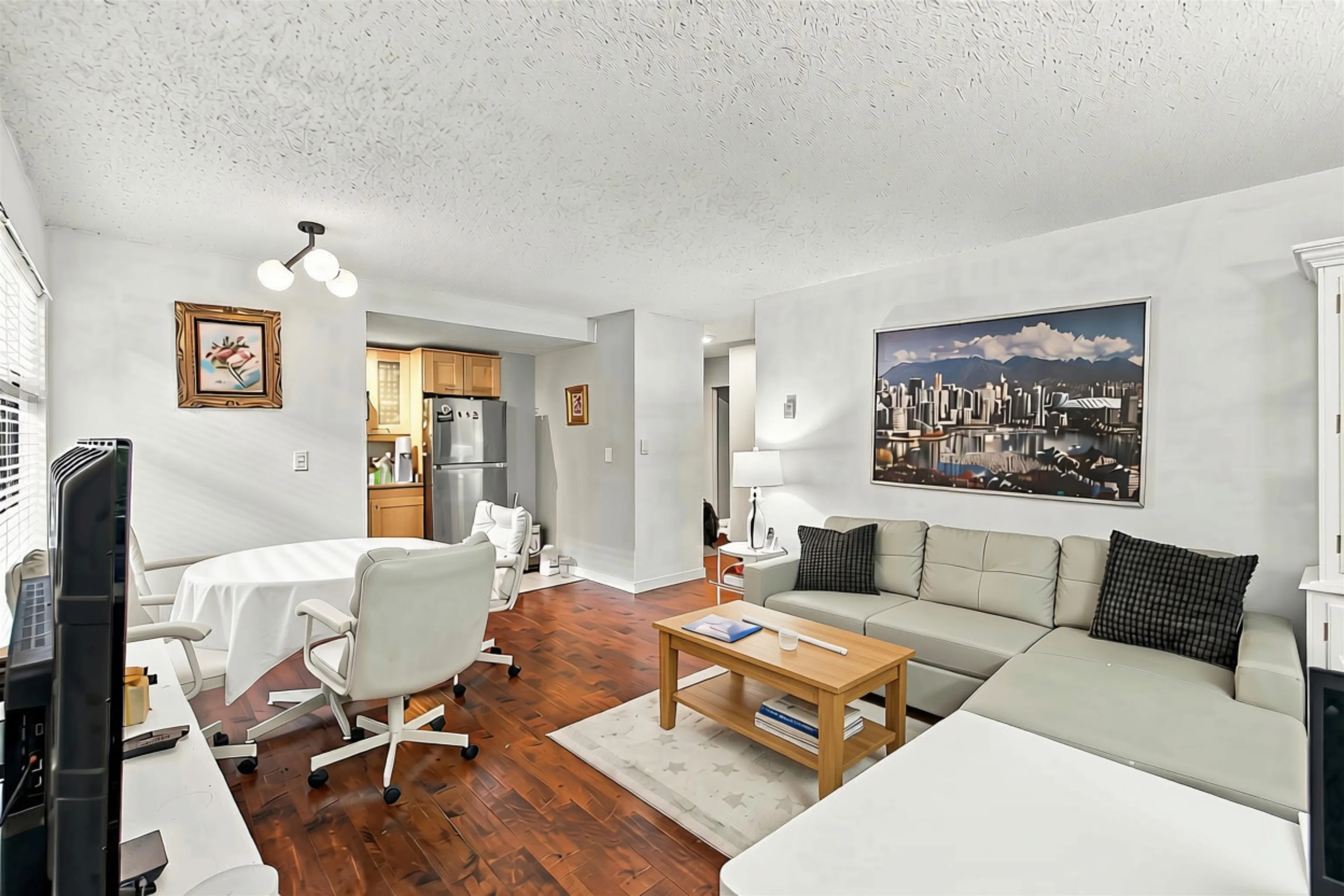 423 Agnes Street #109