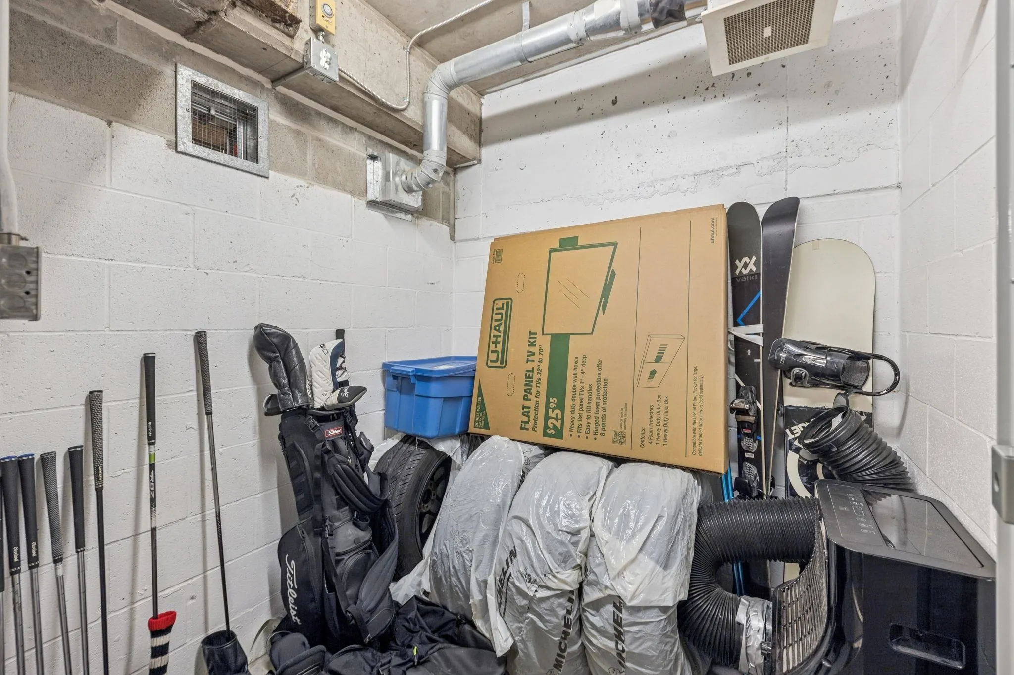546 Beatty Street #206
