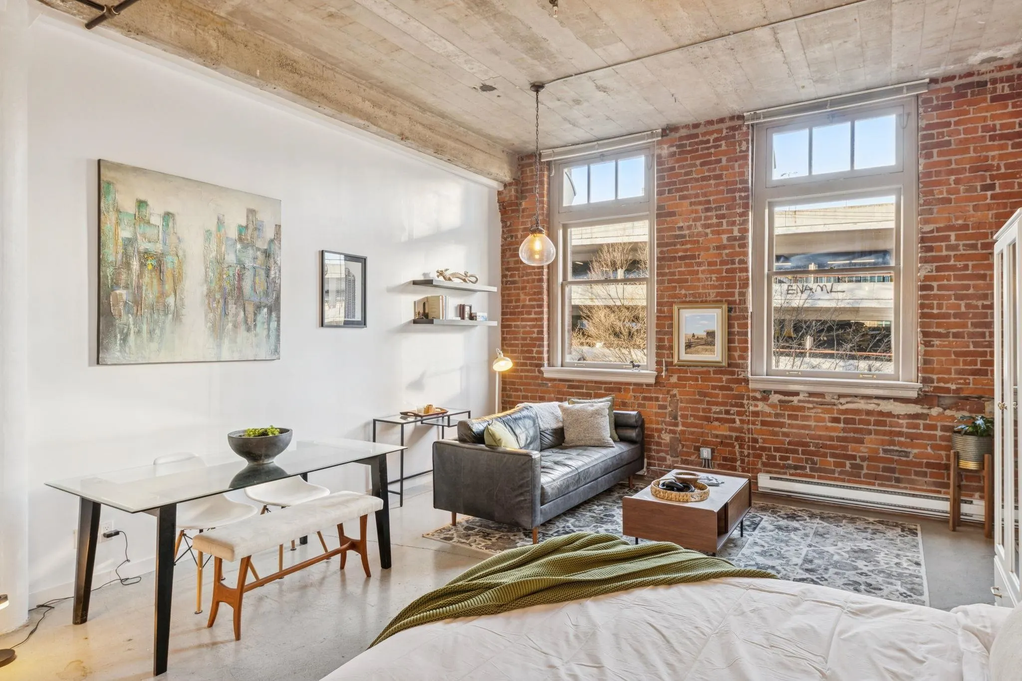 546 Beatty Street #206