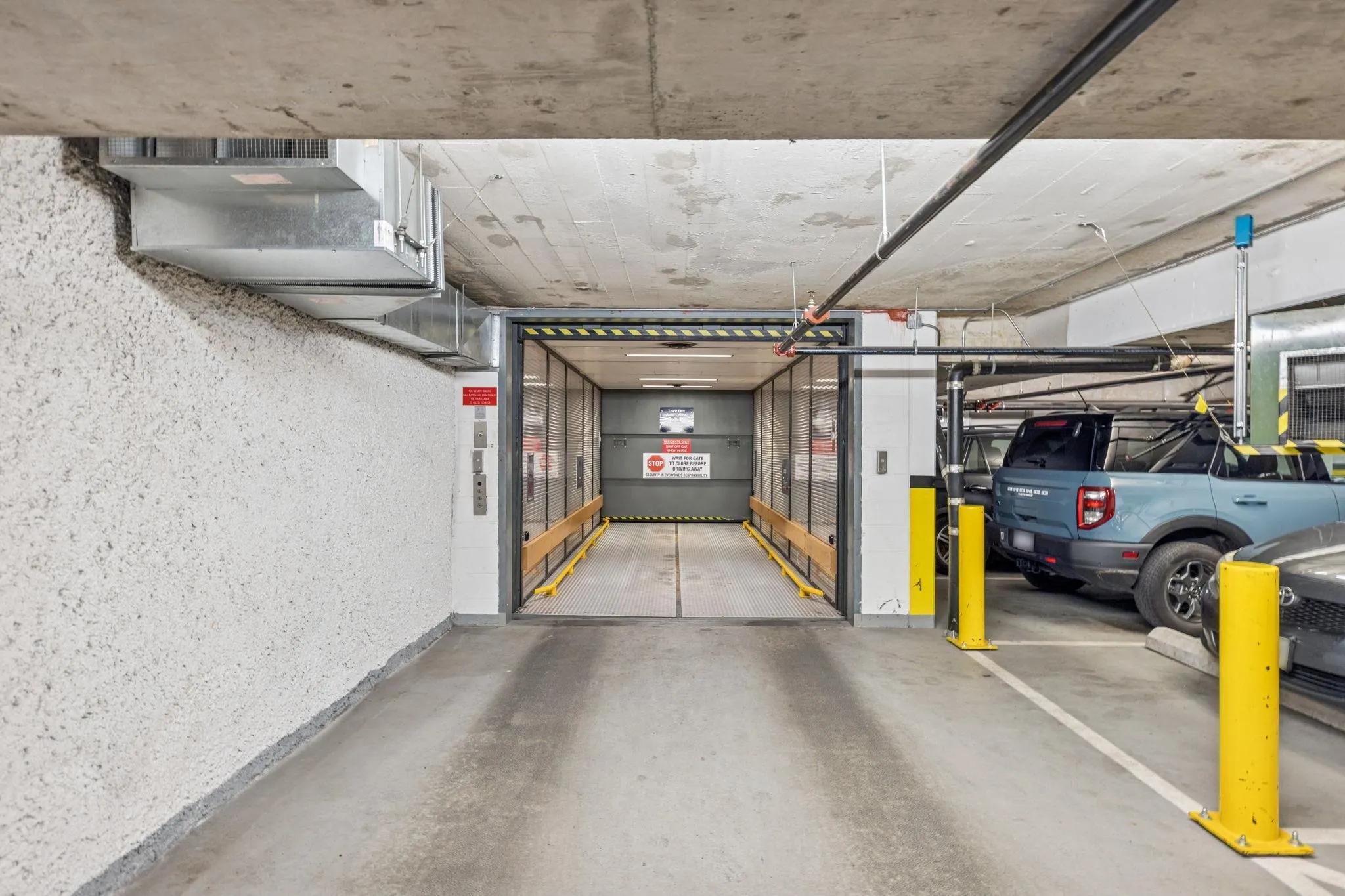546 Beatty Street #206