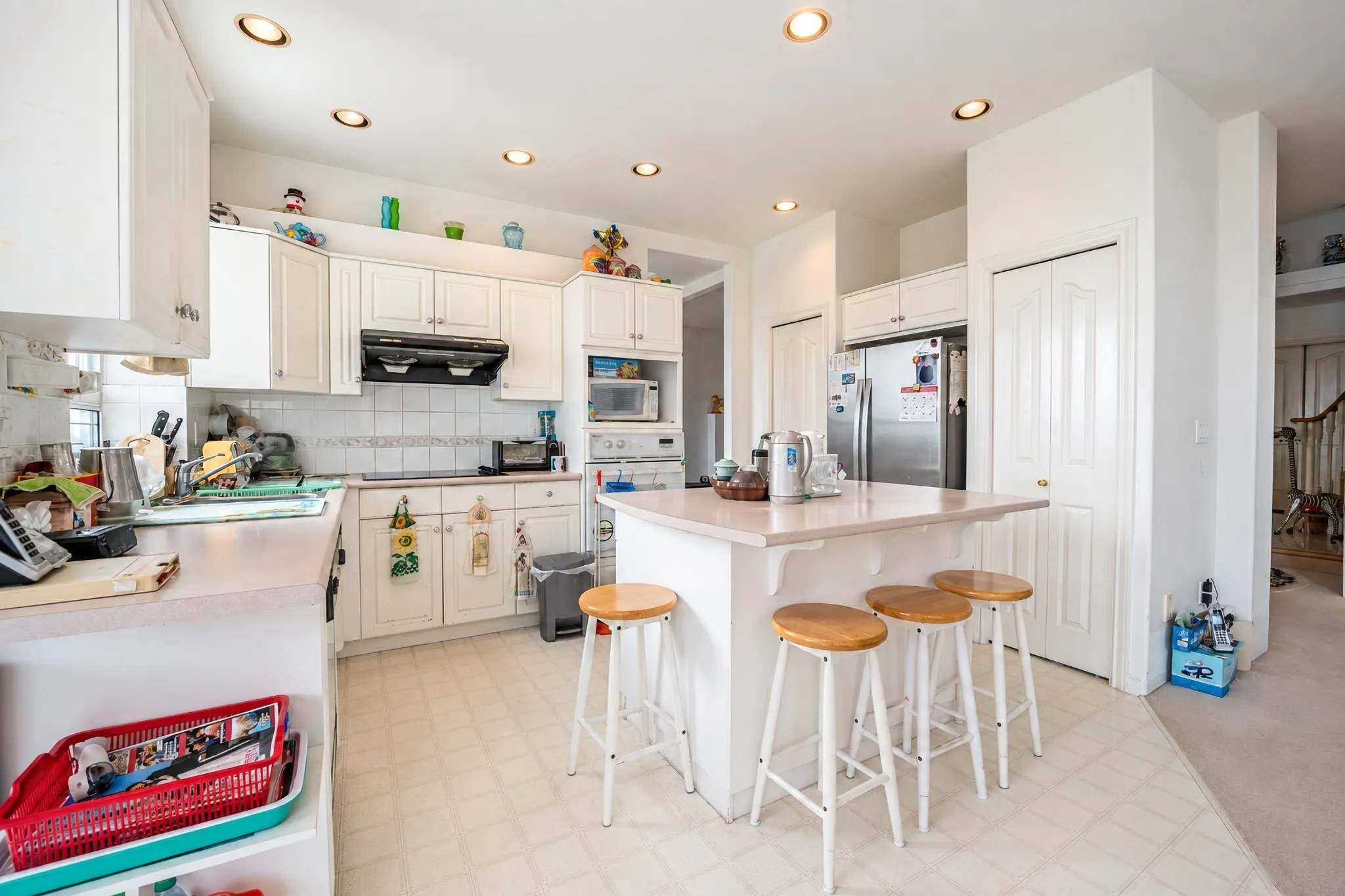 1683 Kingfisher Crescent