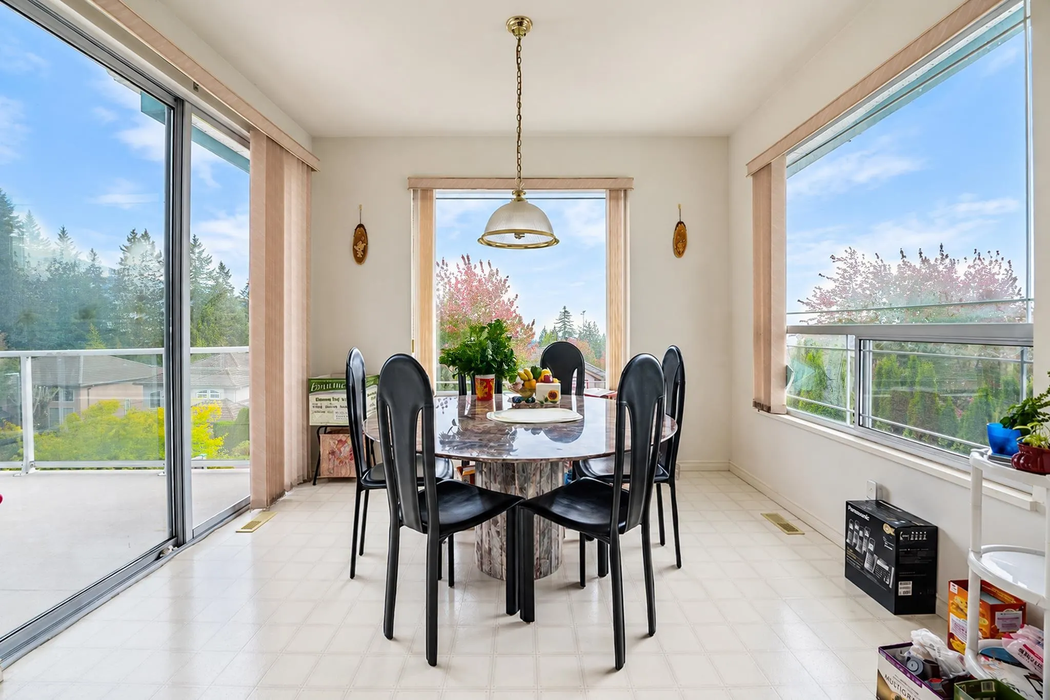 1683 Kingfisher Crescent