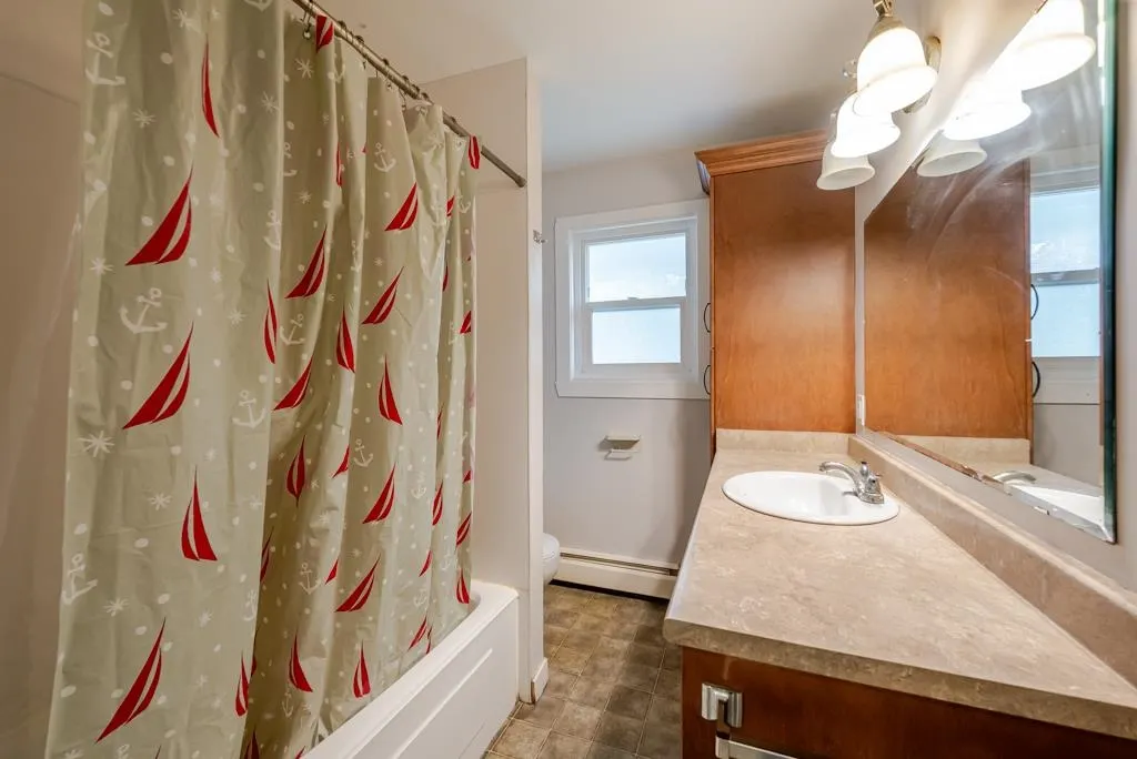 32670 Avalon Crescent