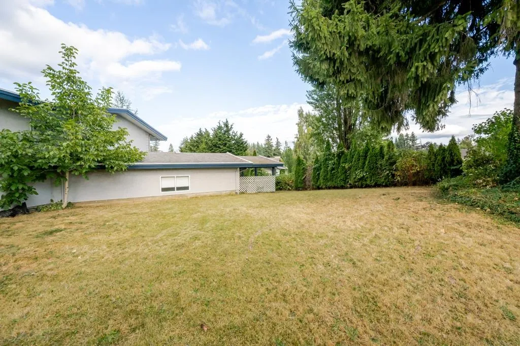 32670 Avalon Crescent