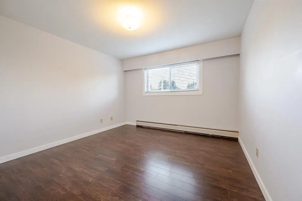 32670 Avalon Crescent
