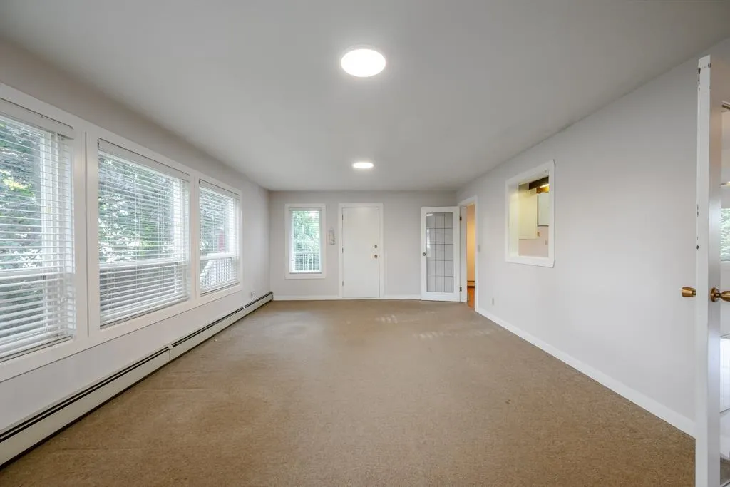 32670 Avalon Crescent