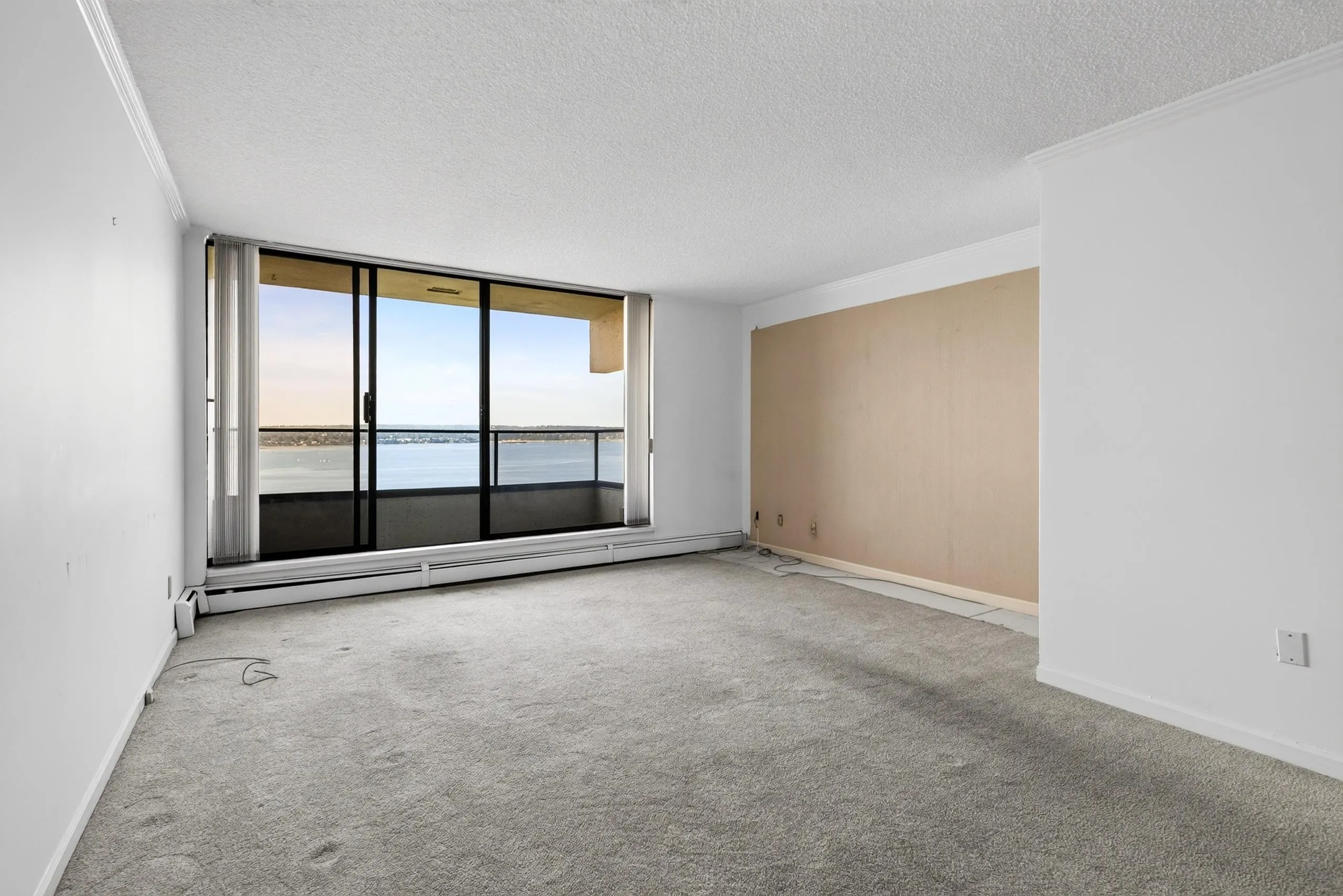1995 Beach Avenue #1402