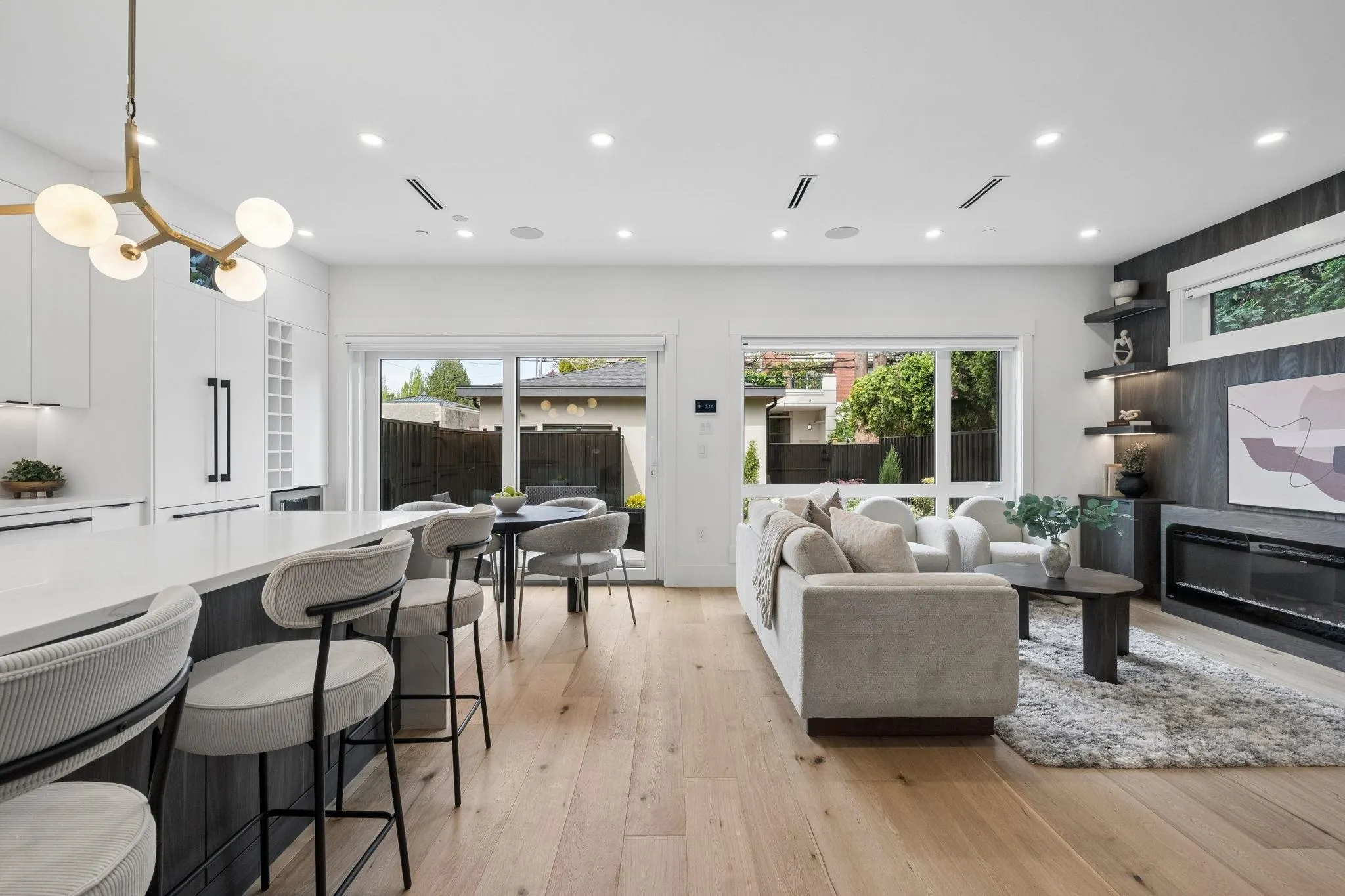 4549 W 11th Avenue #2