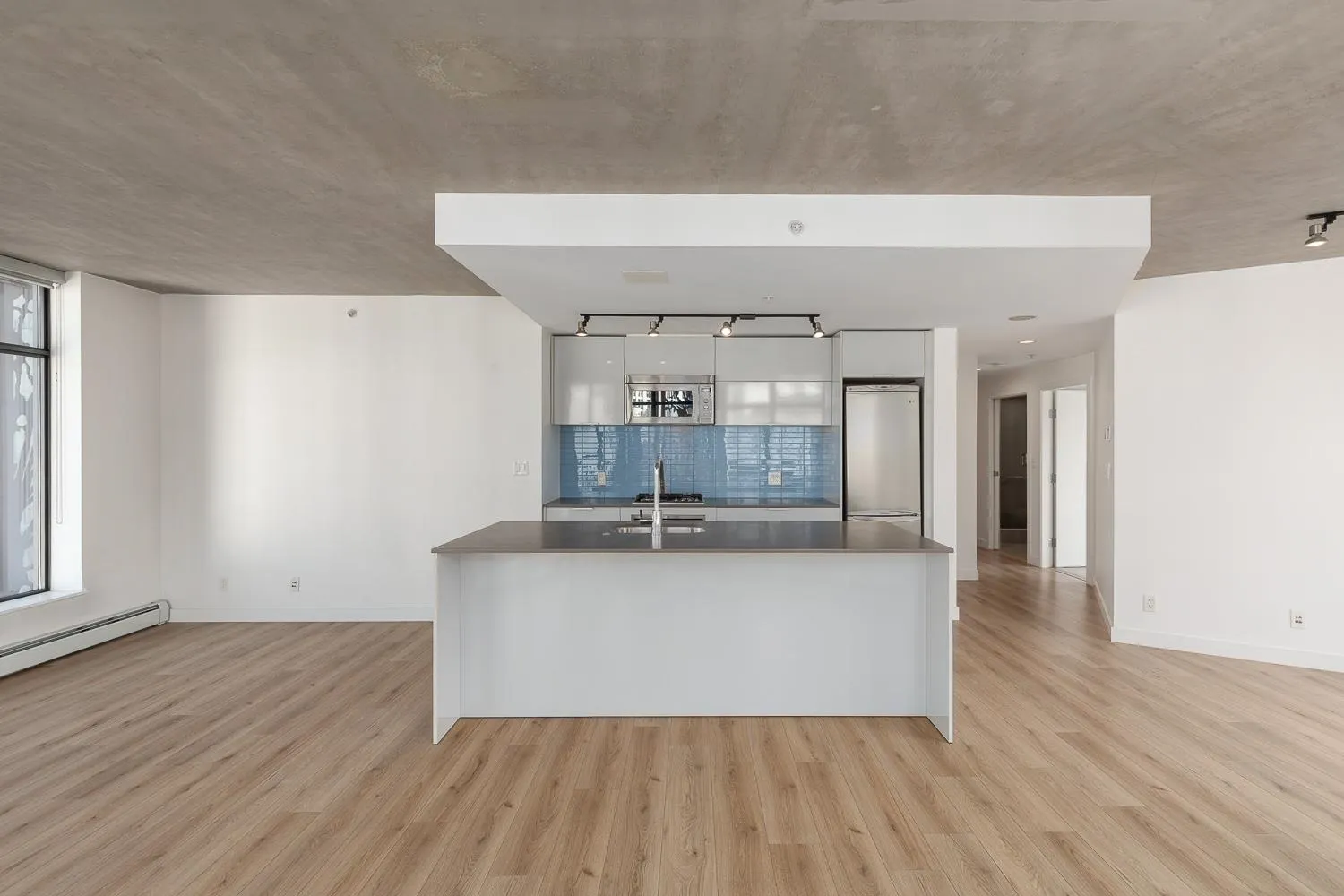 128 W Cordova Street #810