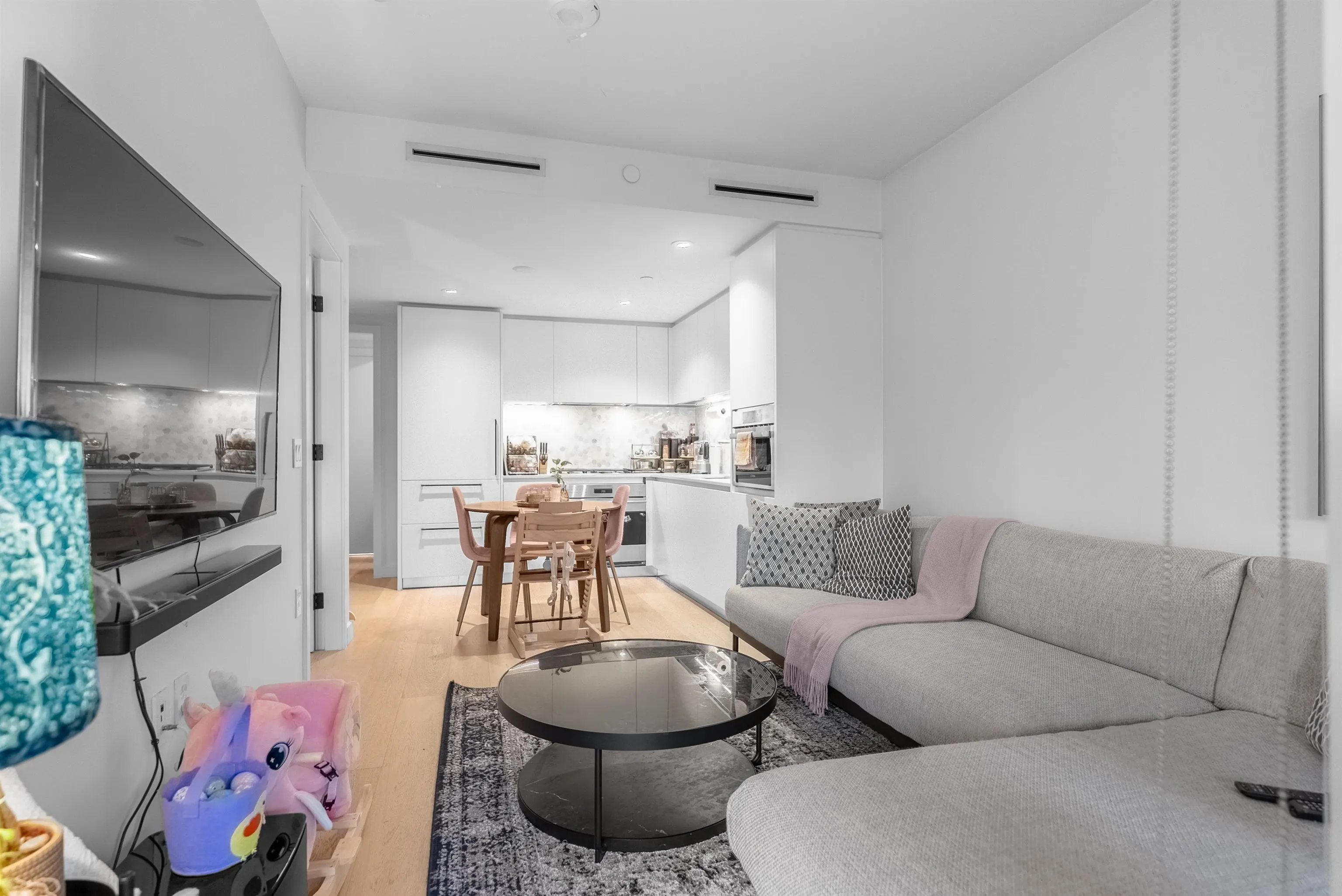 1365 Davie Street #203