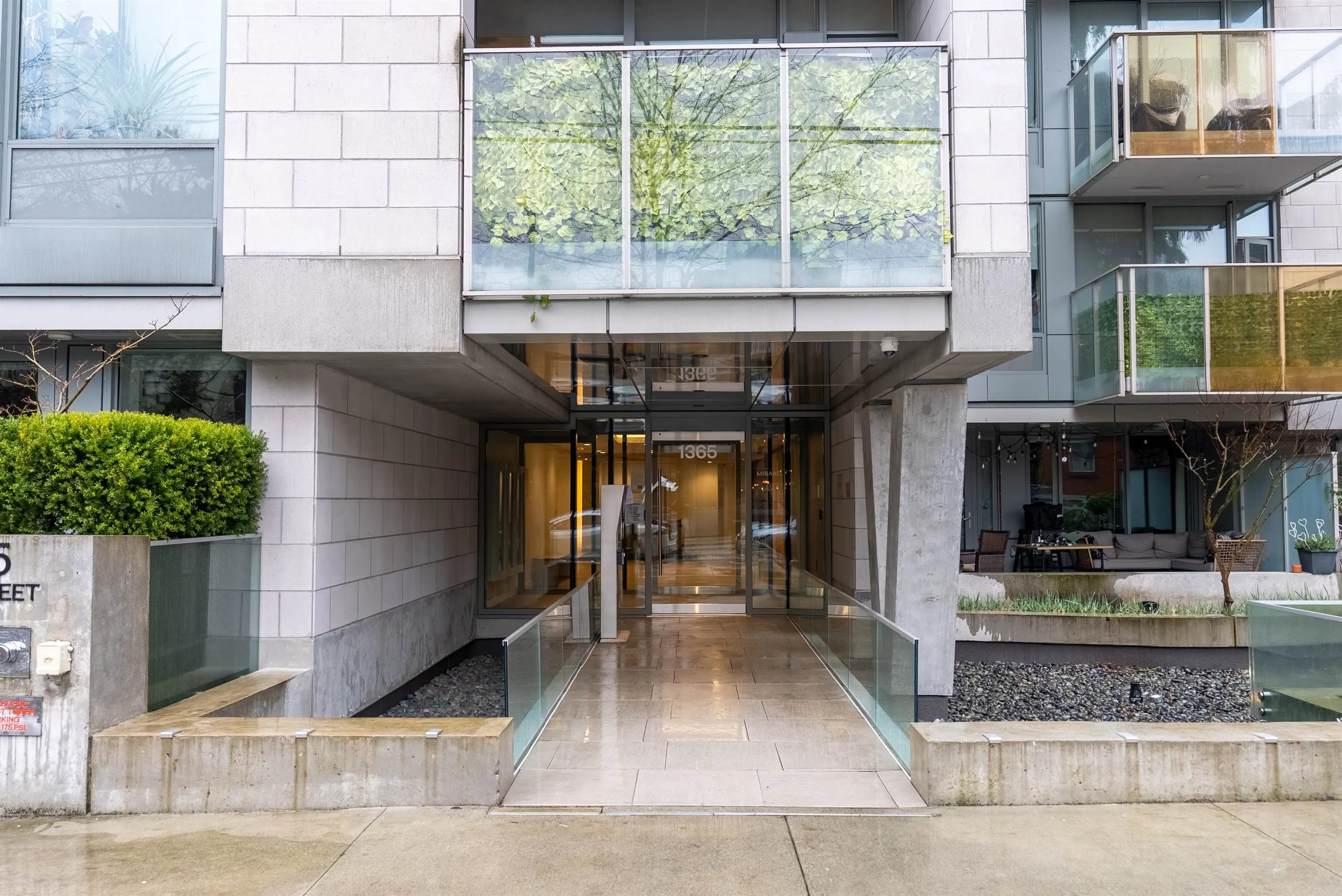 1365 Davie Street #203
