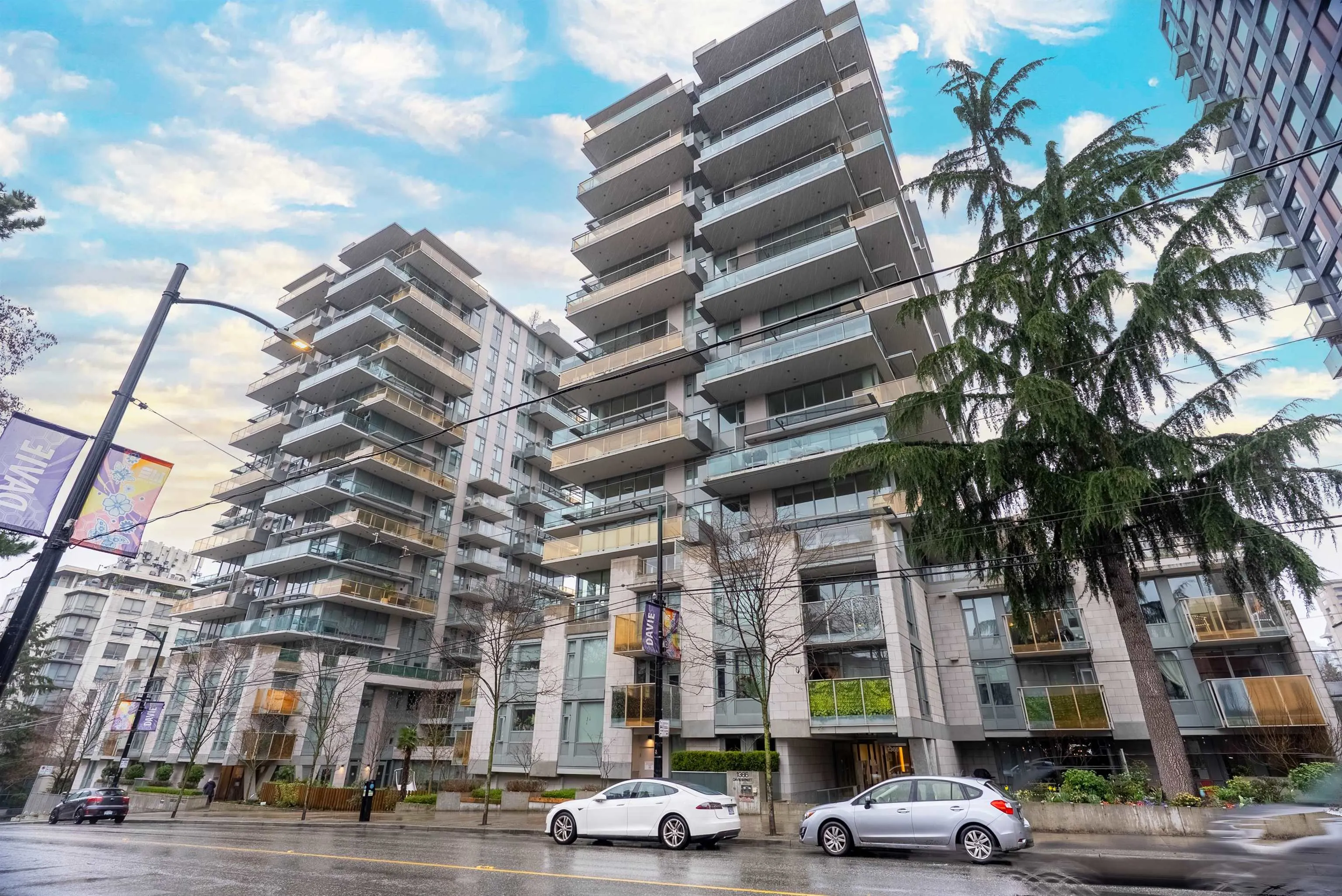 1365 Davie Street #203