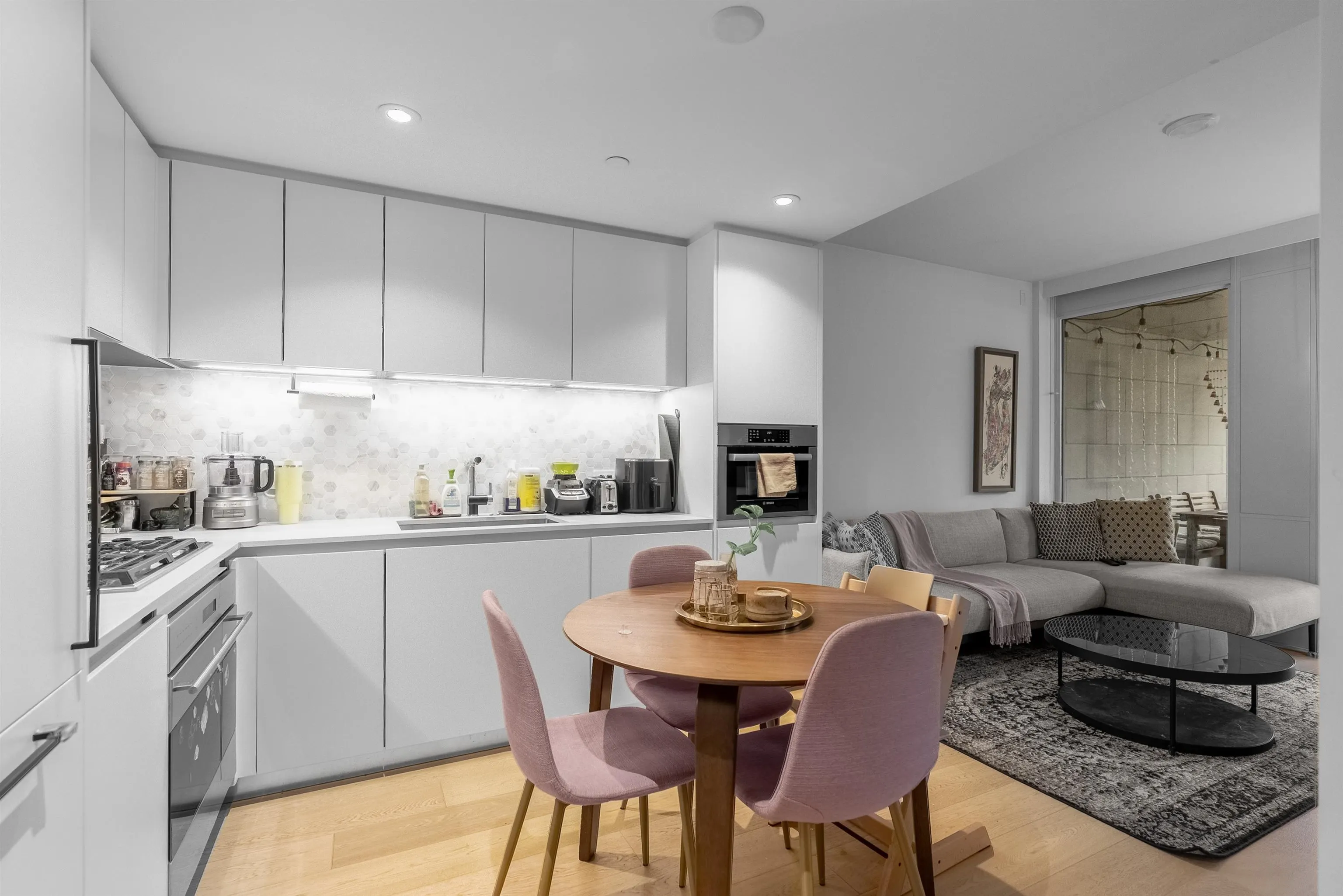 1365 Davie Street #203
