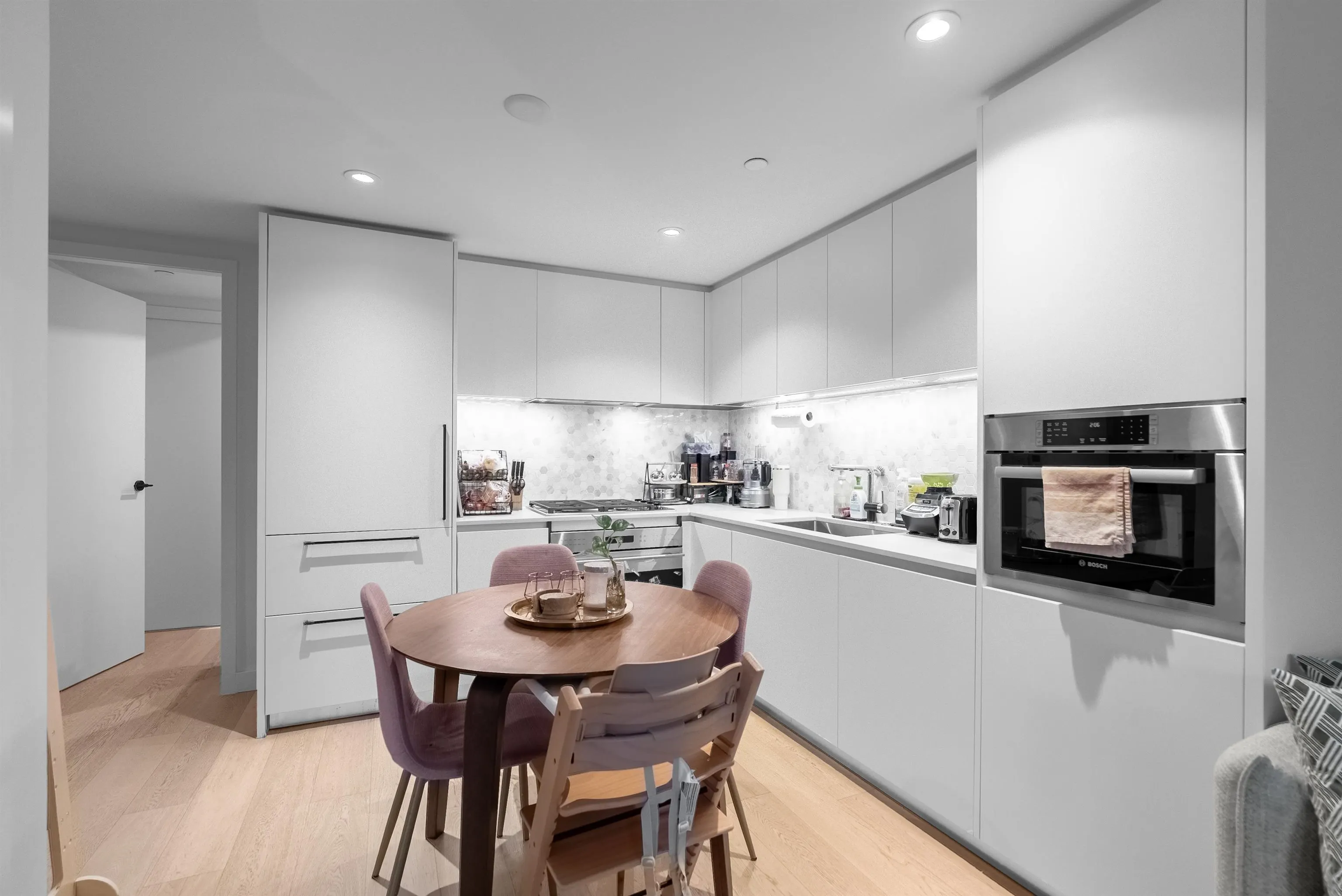 1365 Davie Street #203
