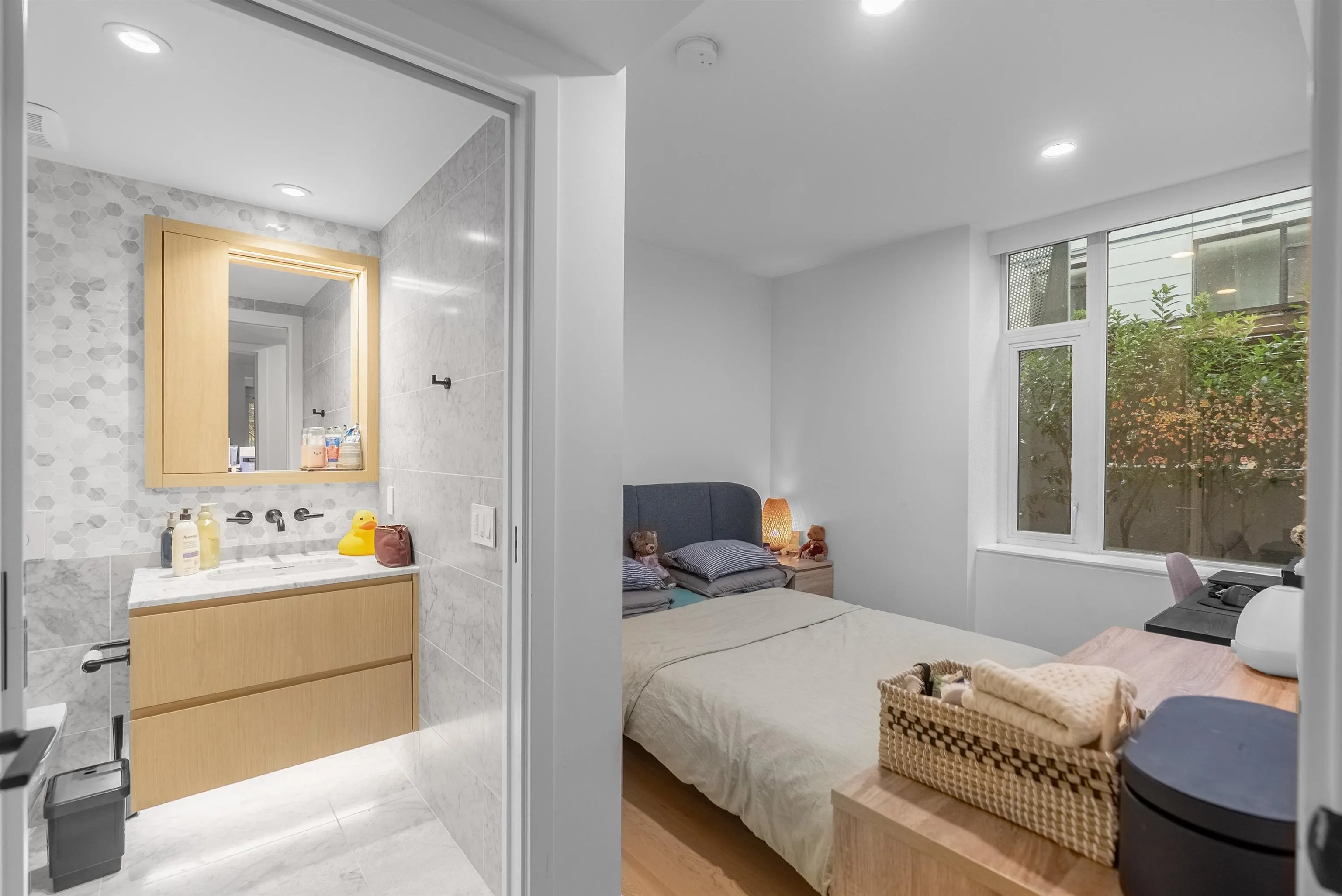 1365 Davie Street #203