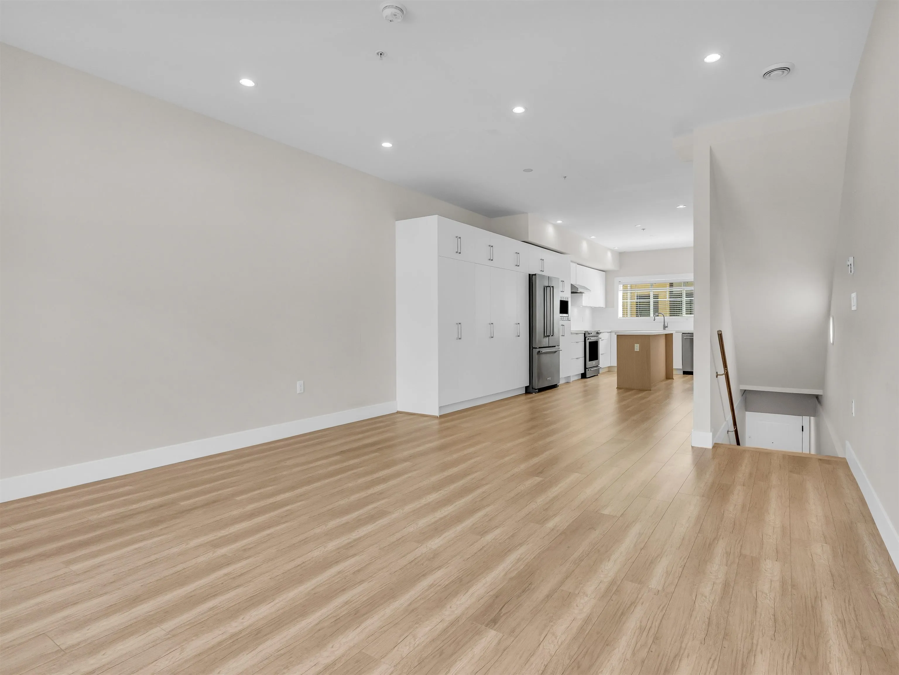 80 Elgin Street #208
