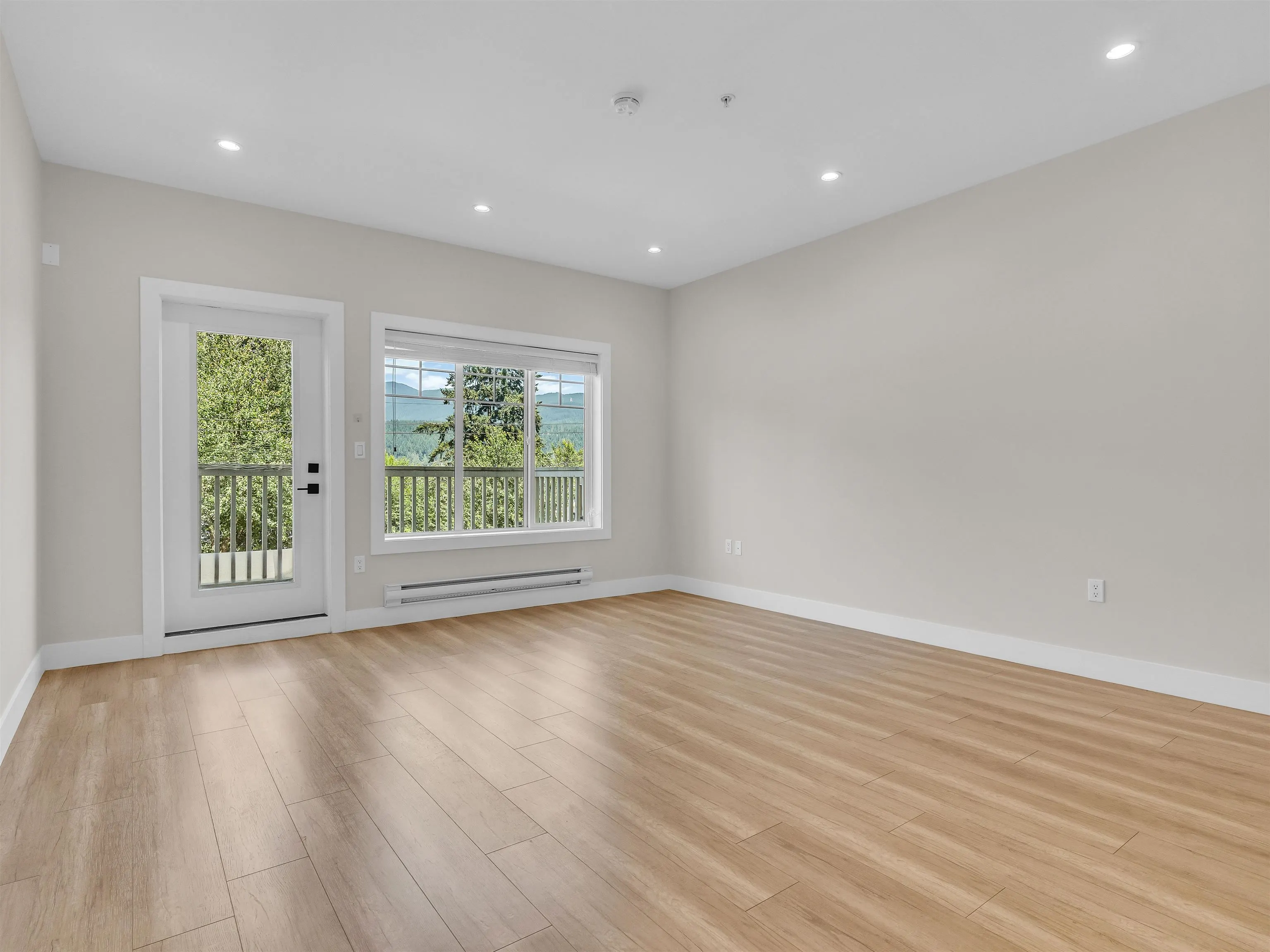 80 Elgin Street #208