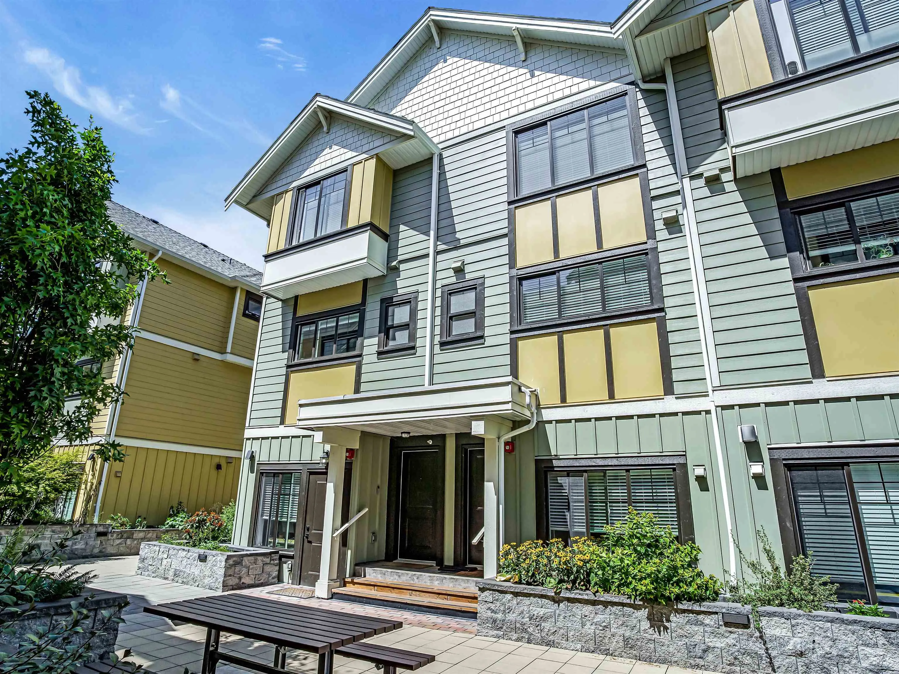 80 Elgin Street #208