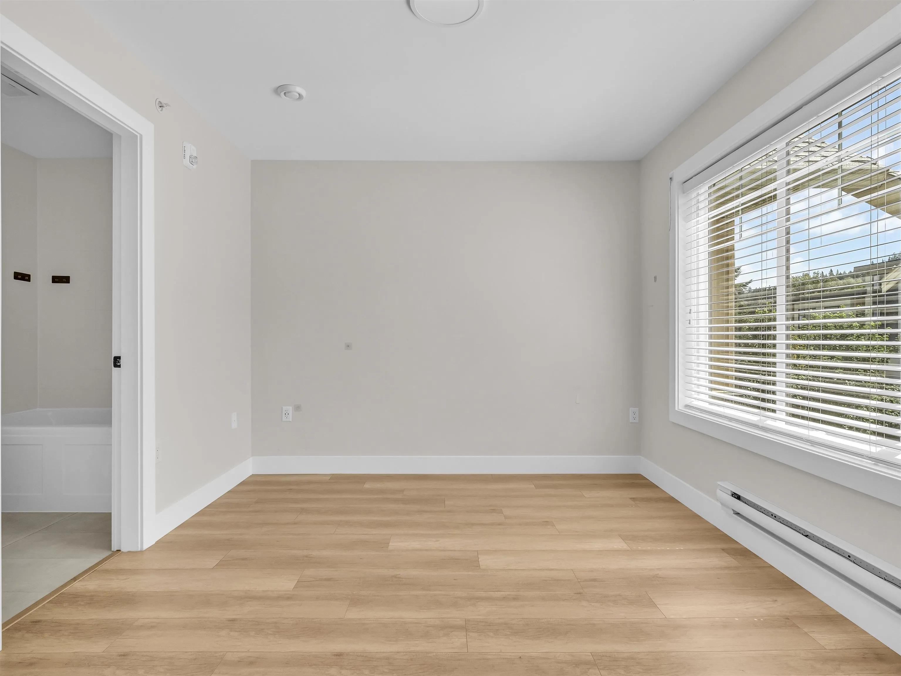 80 Elgin Street #208