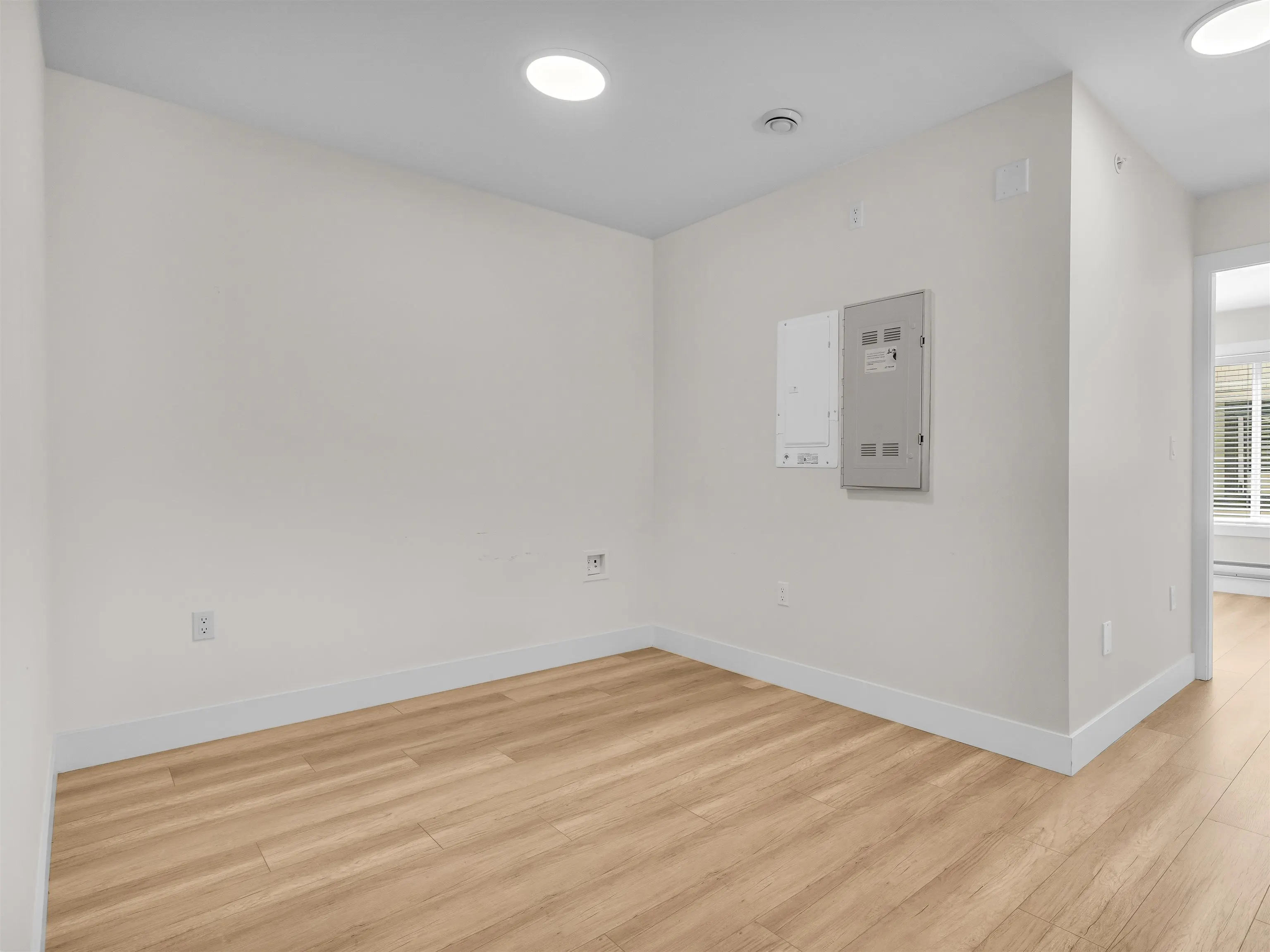 80 Elgin Street #208