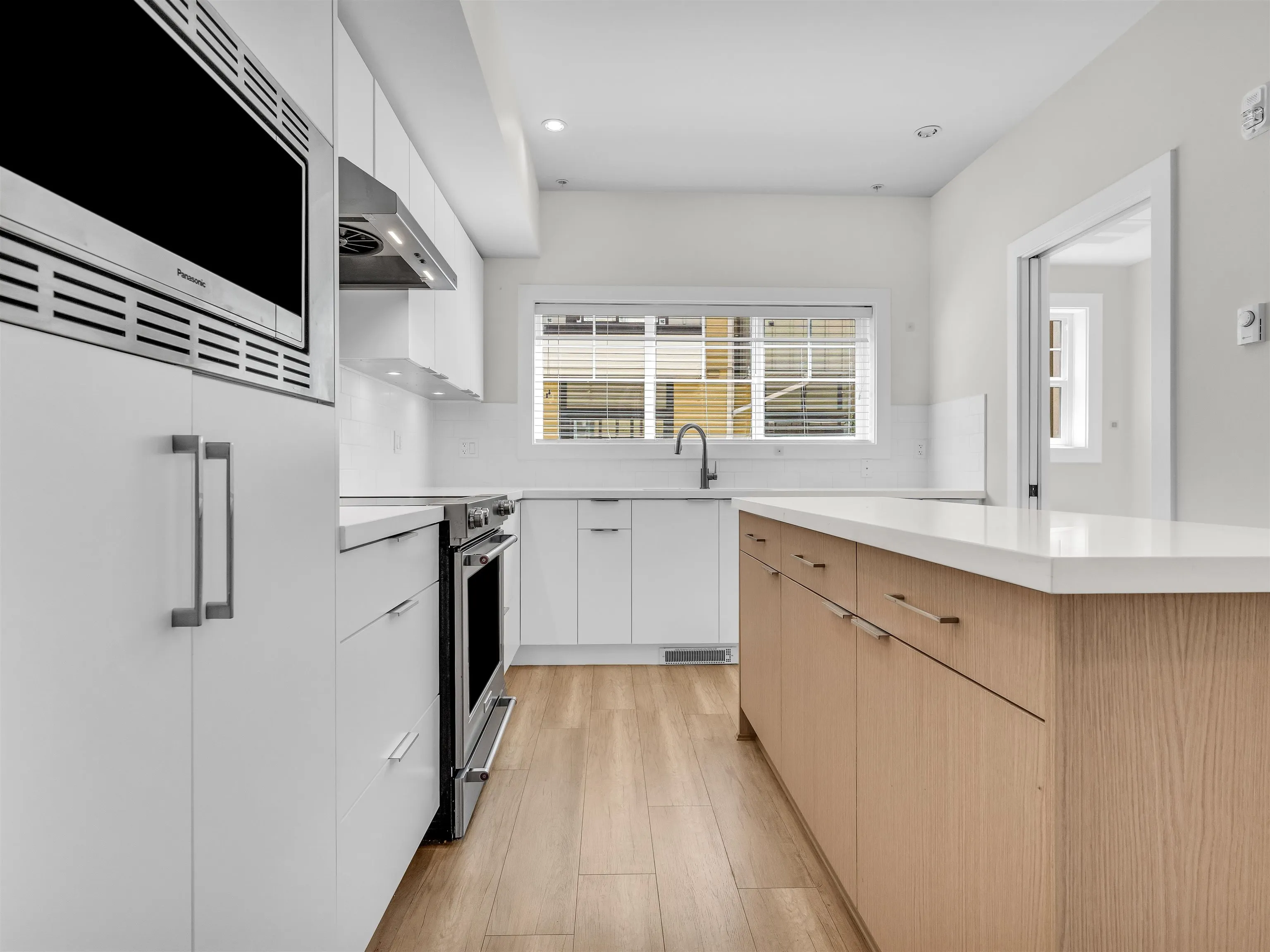 80 Elgin Street #208