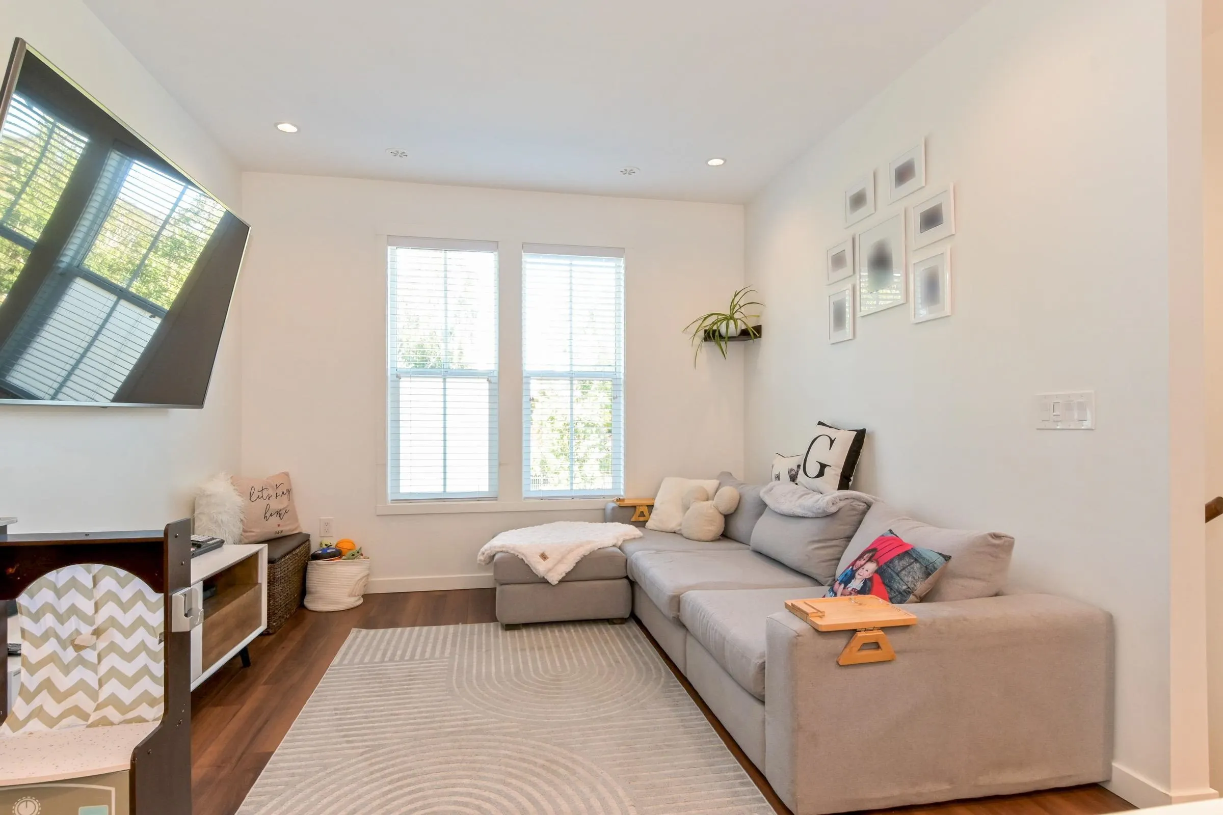 6429 Market Avenue #10