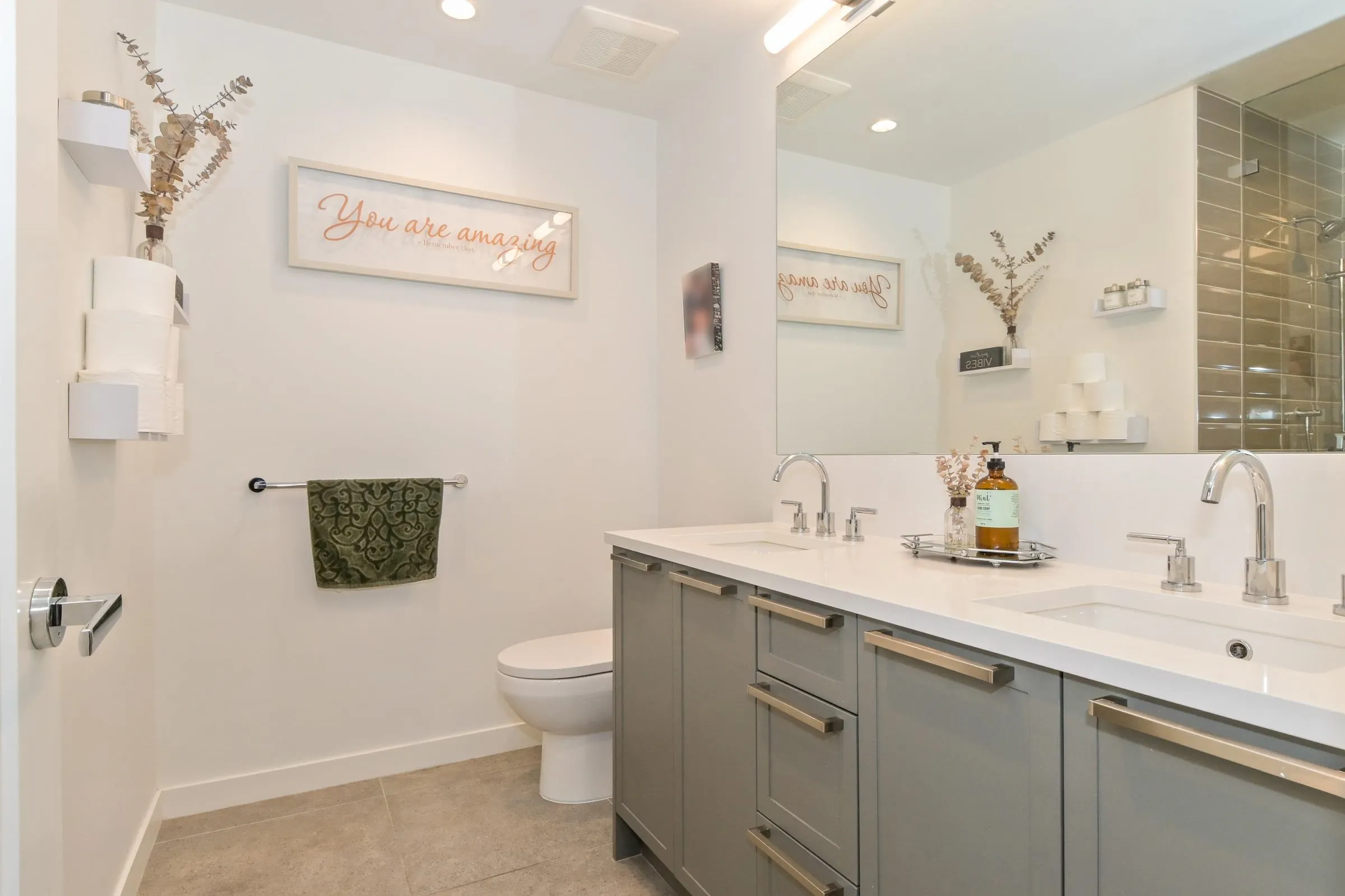 6429 Market Avenue #10