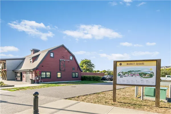 6429 Market Avenue #10
