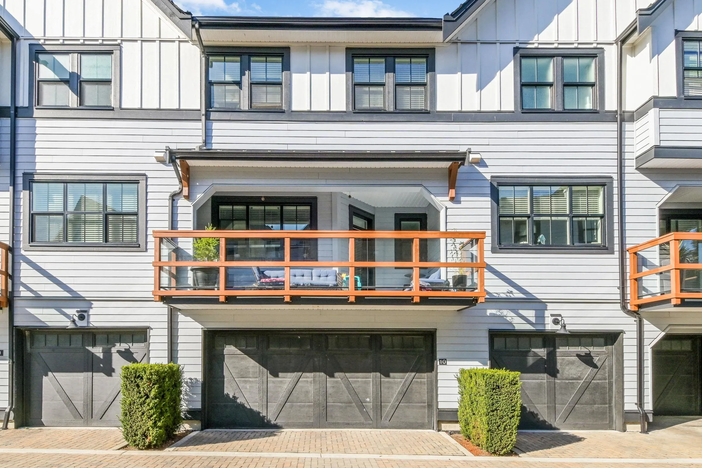 6429 Market Avenue #10