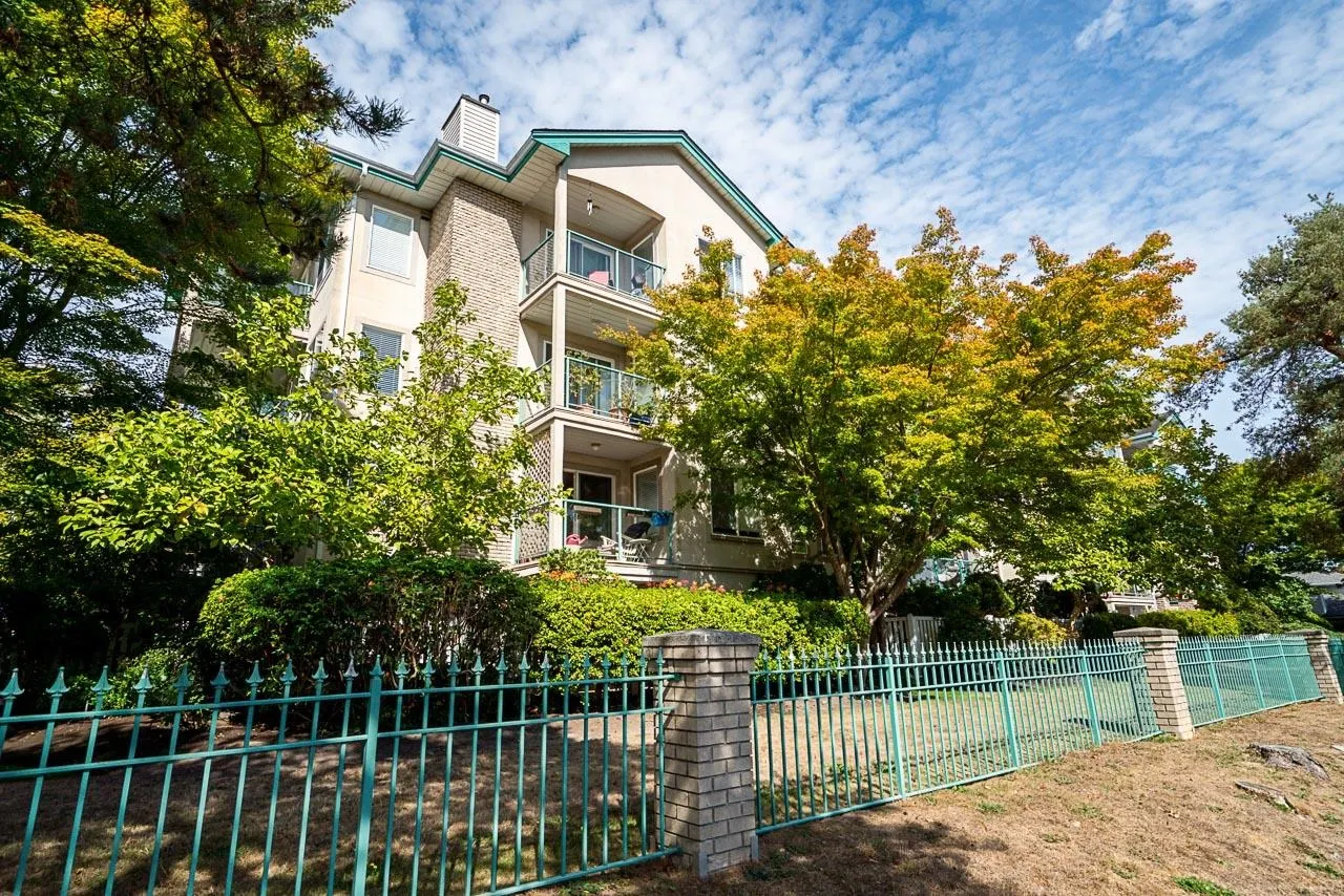 20443 53 Avenue #209