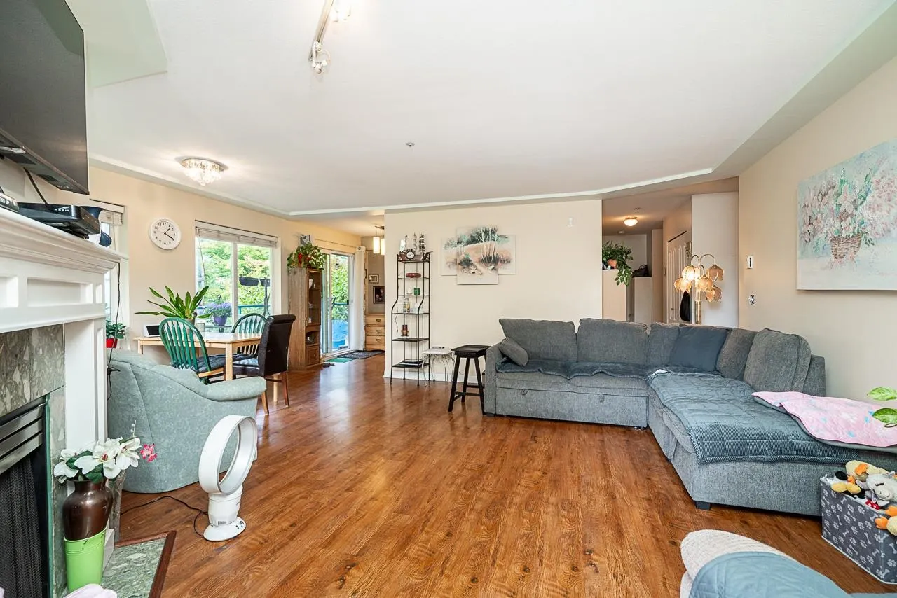 20443 53 Avenue #209