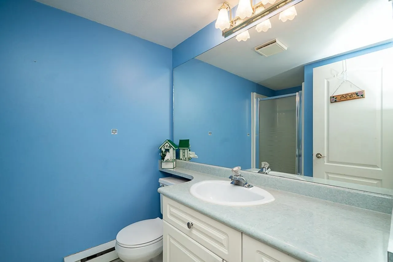 20443 53 Avenue #209