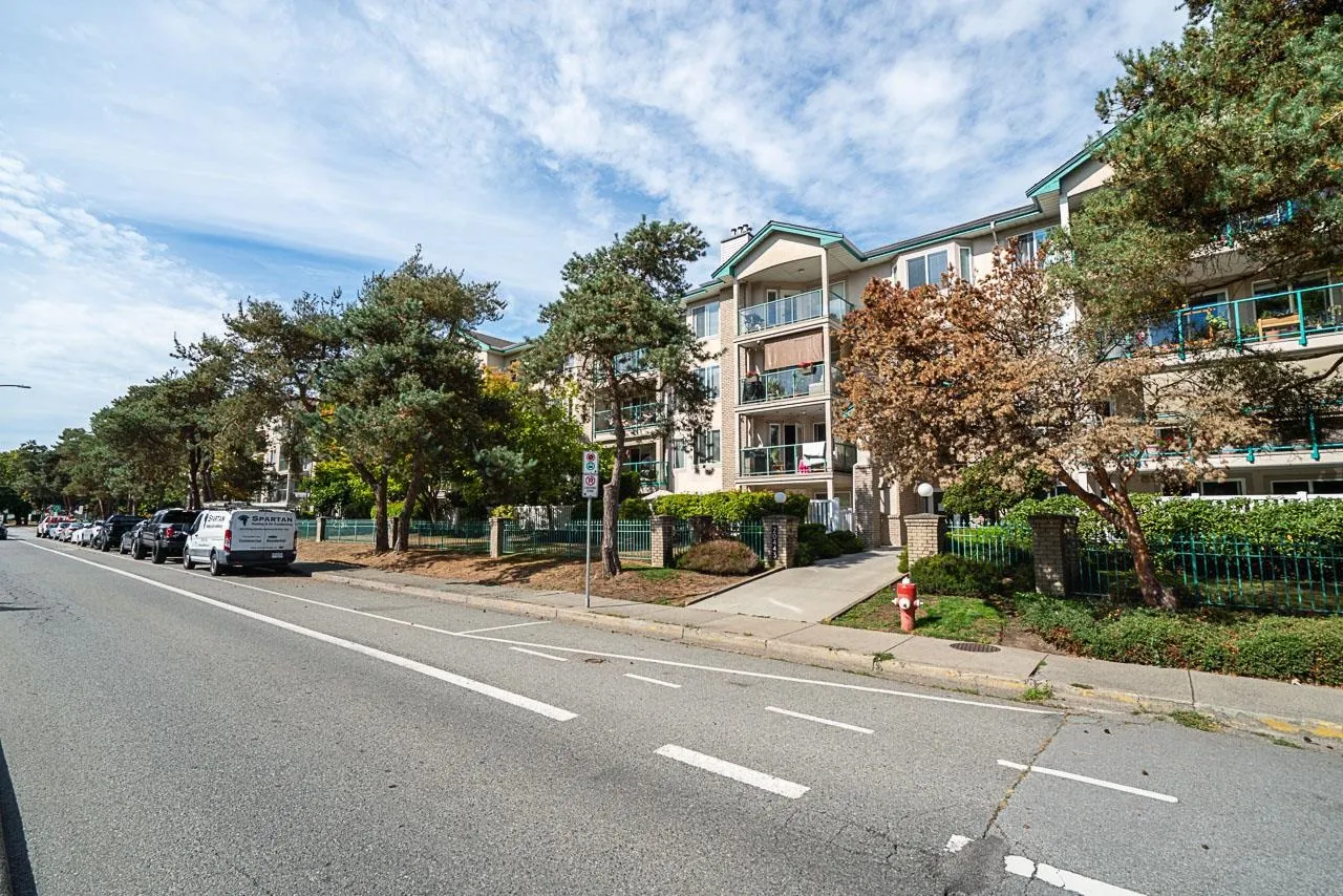 20443 53 Avenue #209