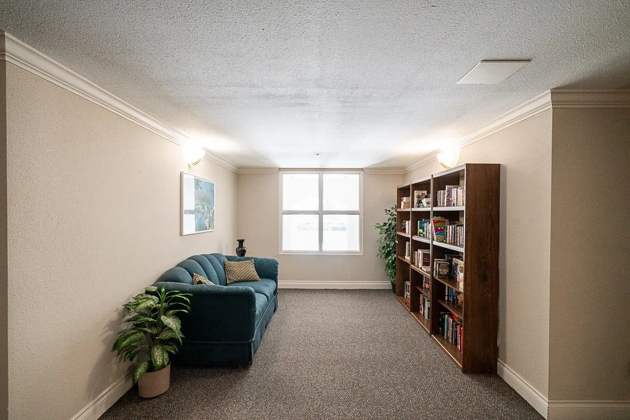 20443 53 Avenue #209