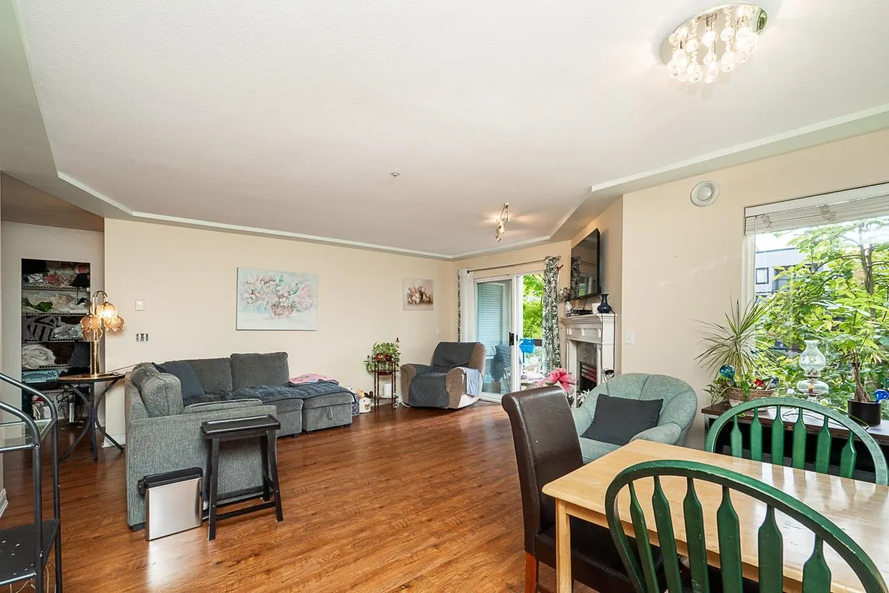 20443 53 Avenue #209