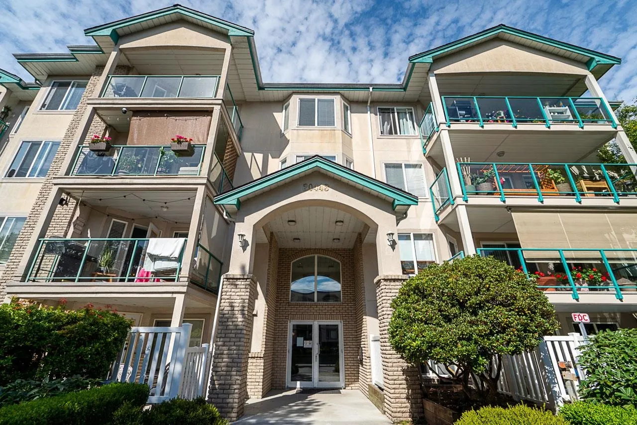 20443 53 Avenue #209