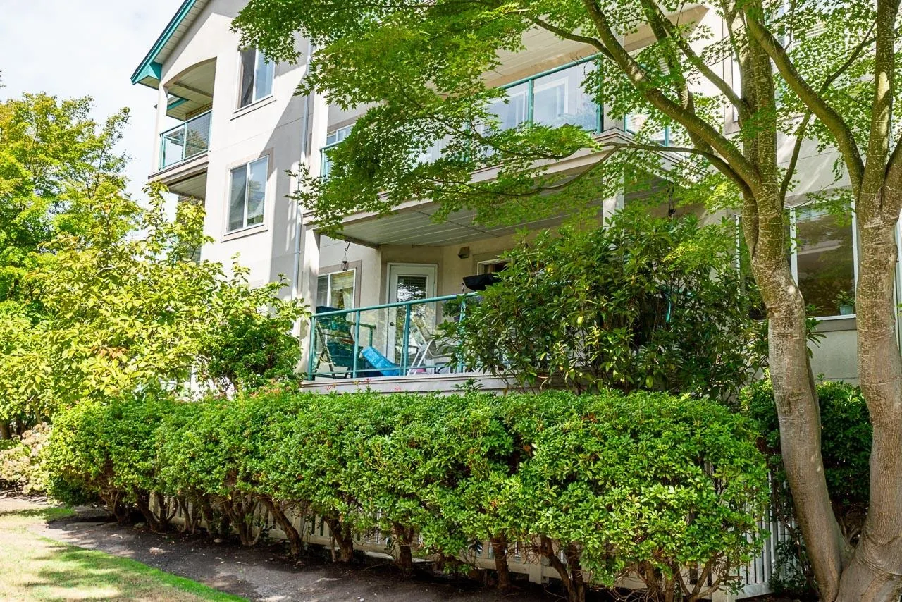 20443 53 Avenue #209